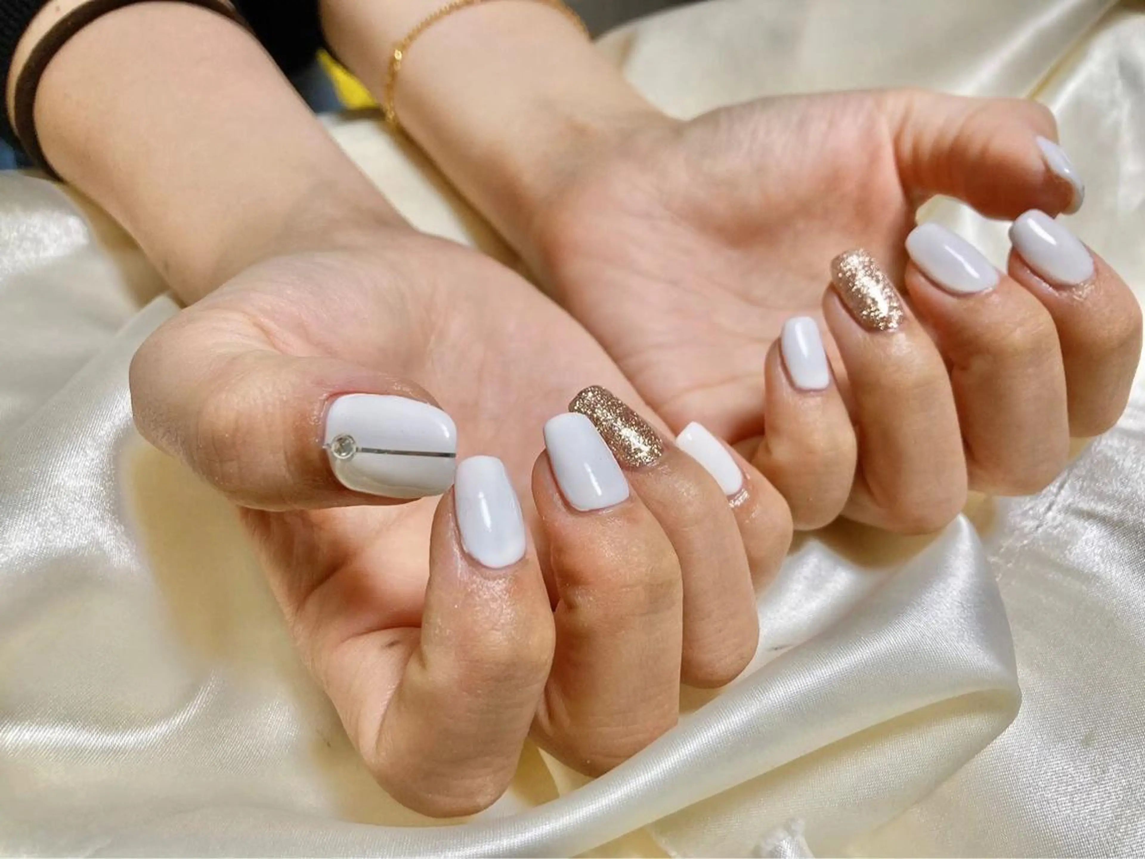 ネイル フットネイル ジェルネイル キラキラネイル 韓国ネイル マグネットネイル mogunail &blowのネイルデザイン