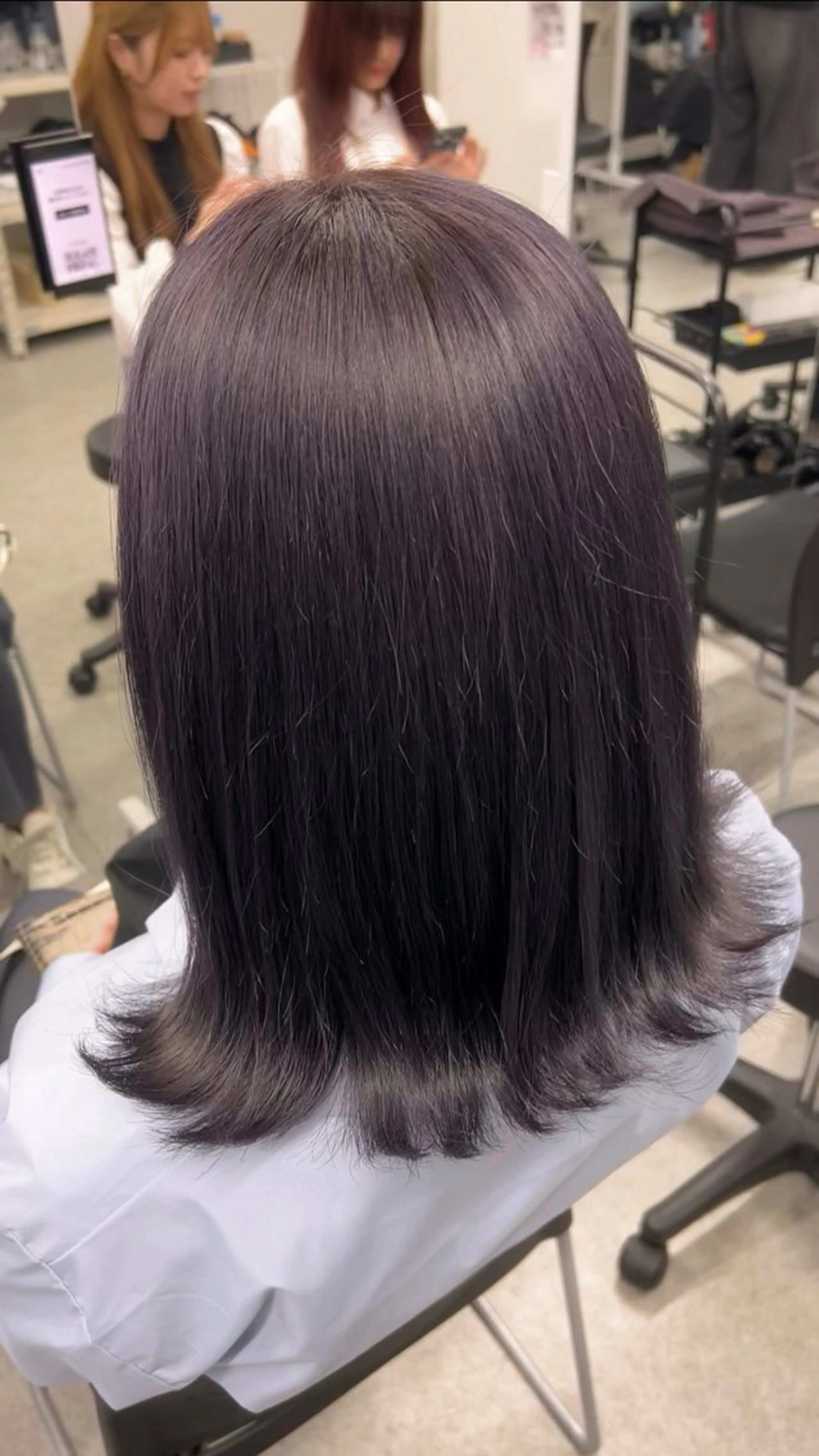 ミディアム カラー ヘアアレンジ 巻きラク♡レイヤー 🦢こころのヘアスタイル