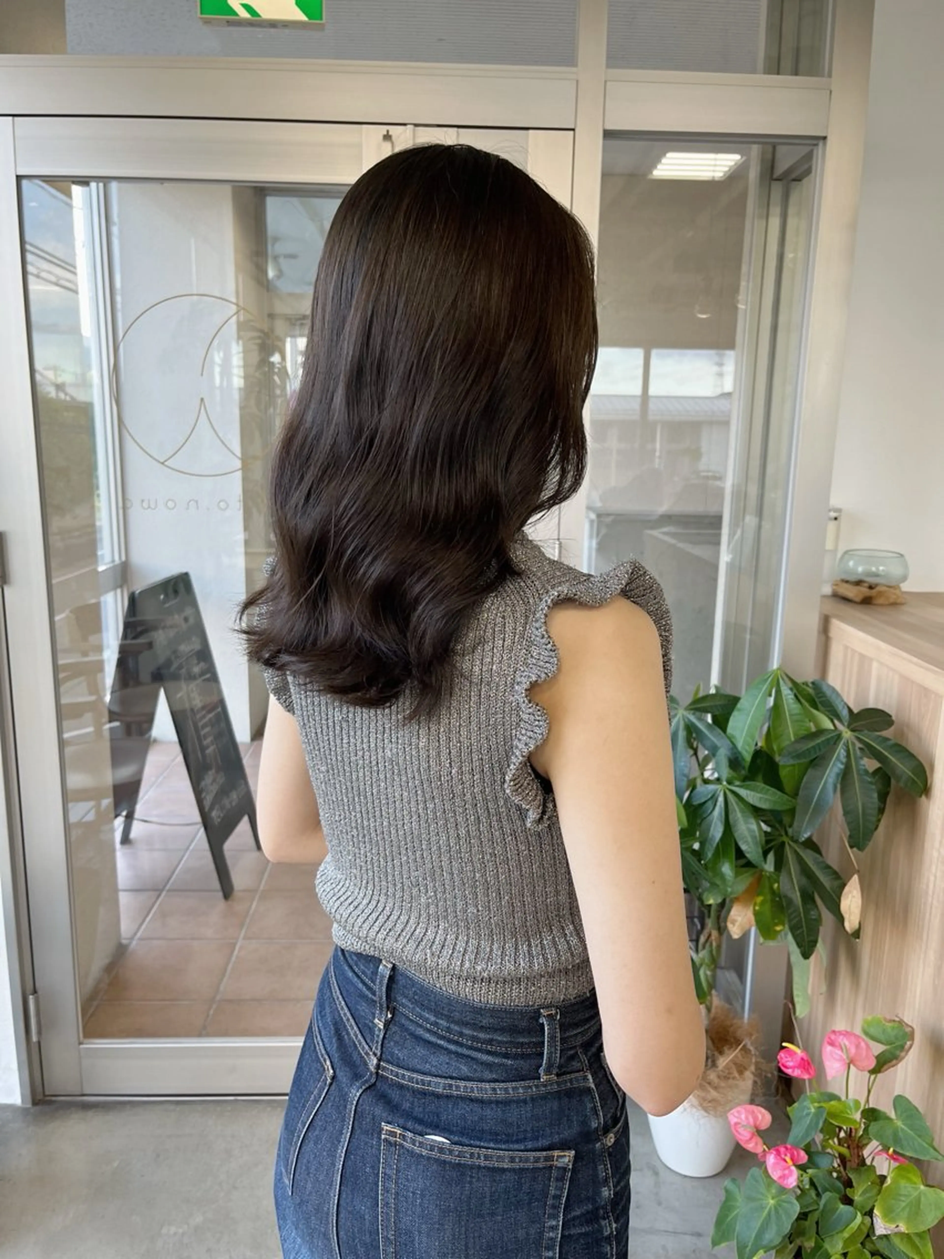 ミディアム カラー ヘアカラー 榎本 亜衣のヘアスタイル