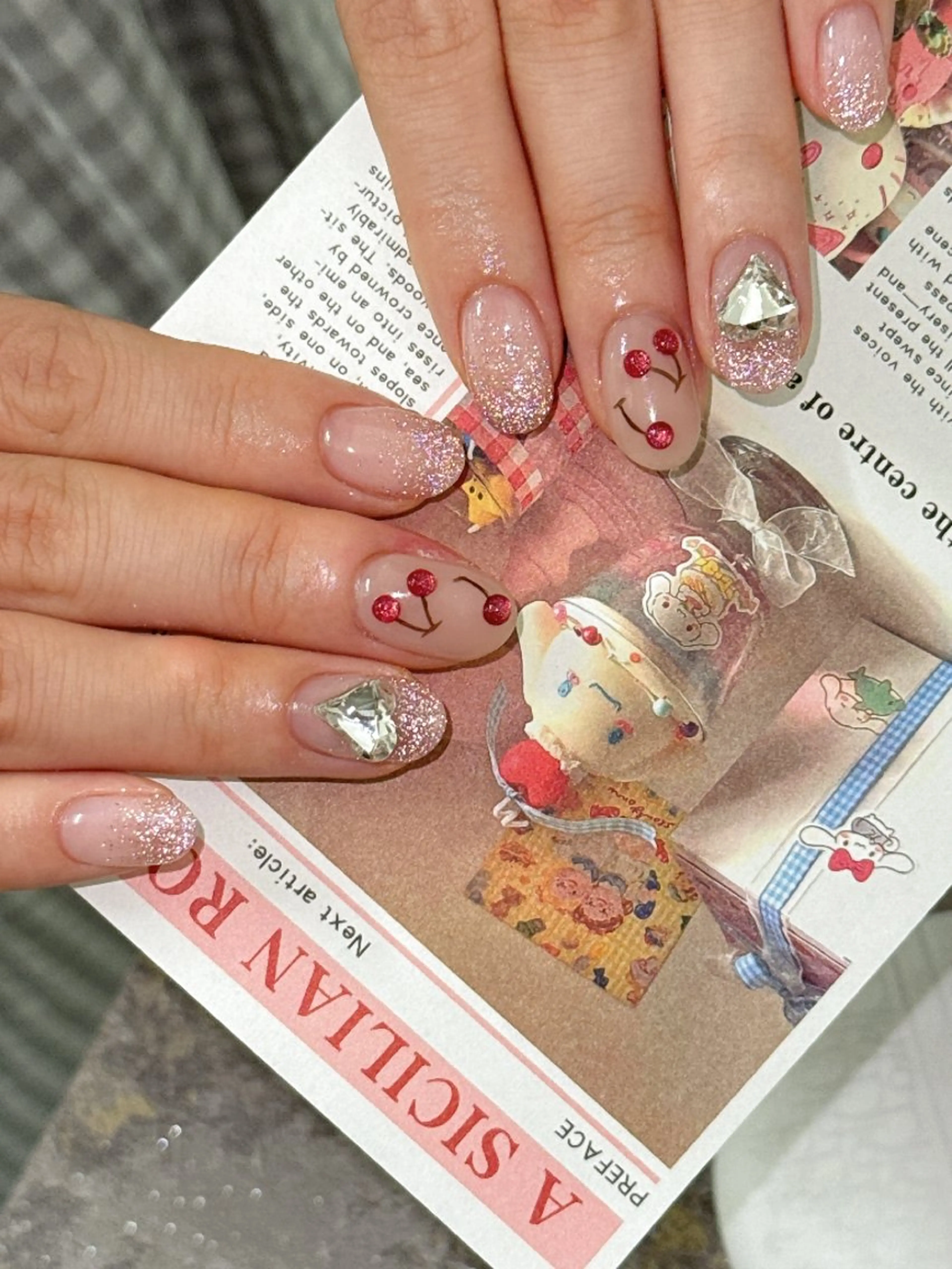 ネイル グロー ネイルのネイルデザイン