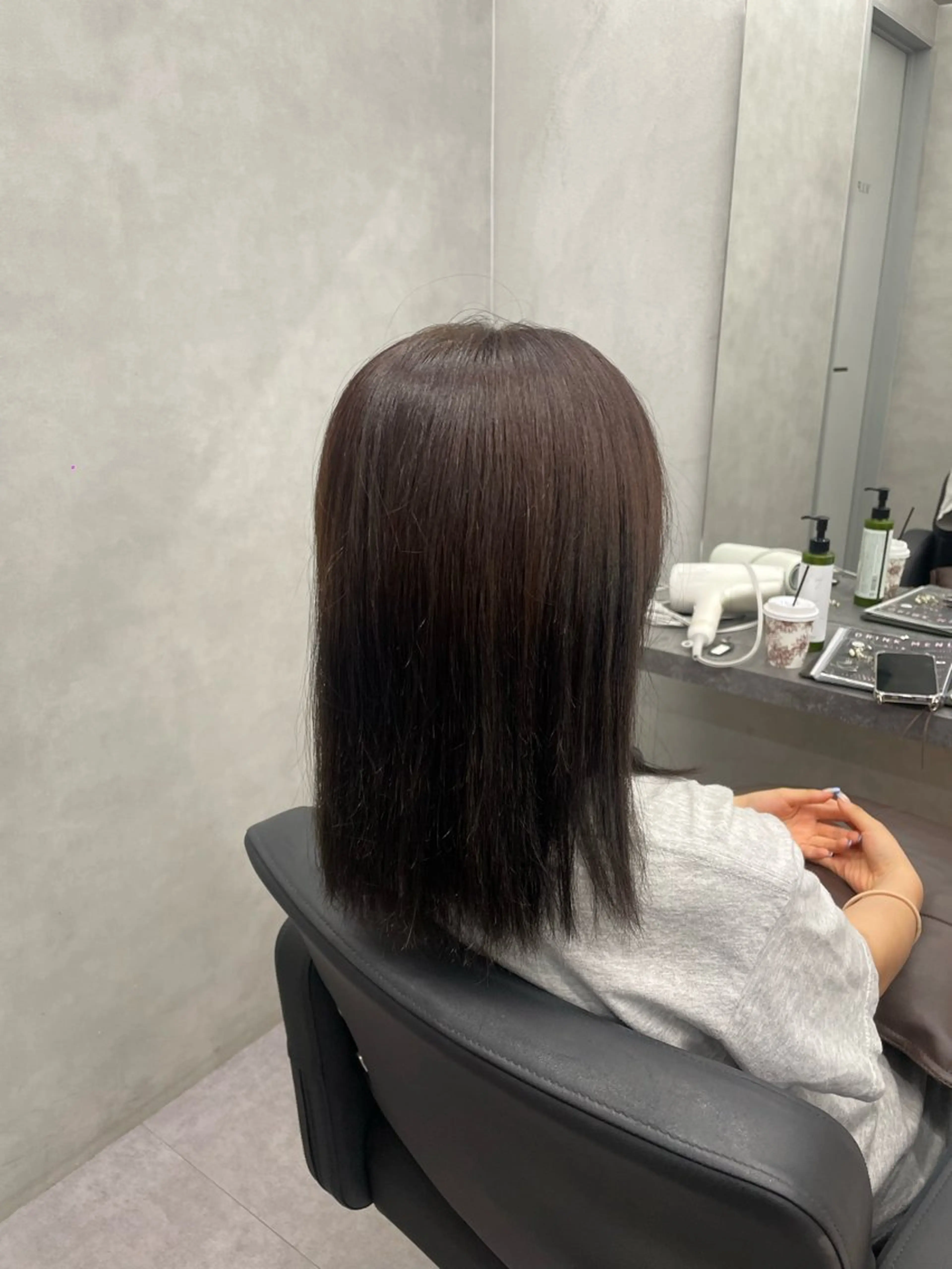 ミディアム カラー ヘアカラー 西村 理伽のヘアスタイル