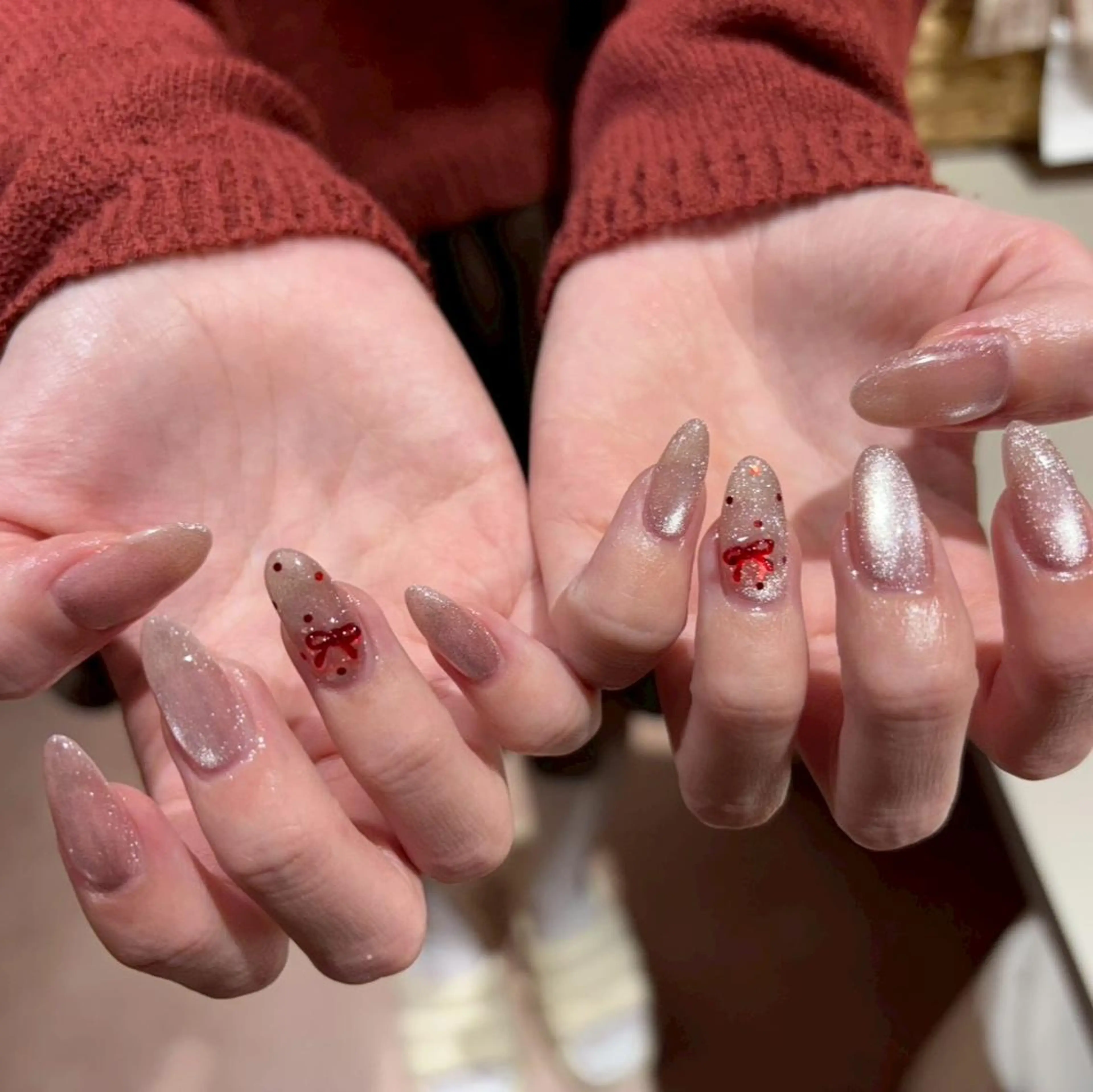 ネイル アートネイル マグネットネイル 持ち込み ワンカラーネイル ハンドネイル ハンドケア Allma Nailのネイルデザイン