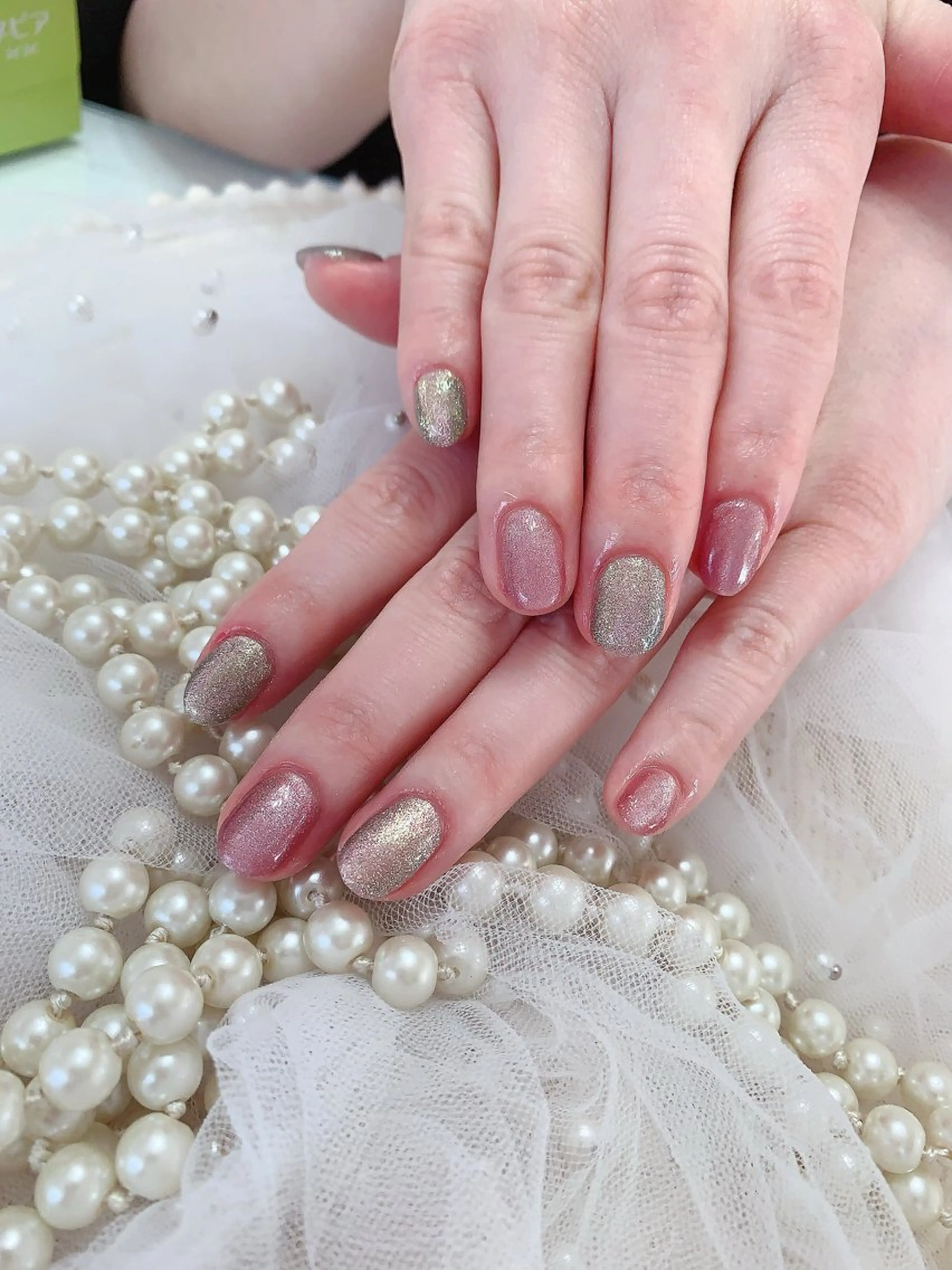 ネイル フットネイル ジェルネイル ラメ(グリッター) ラメグラデーション マグネットネイル ハンドネイル ネイルサロンAiri 長さ出し·シンプルのネイルデザイン