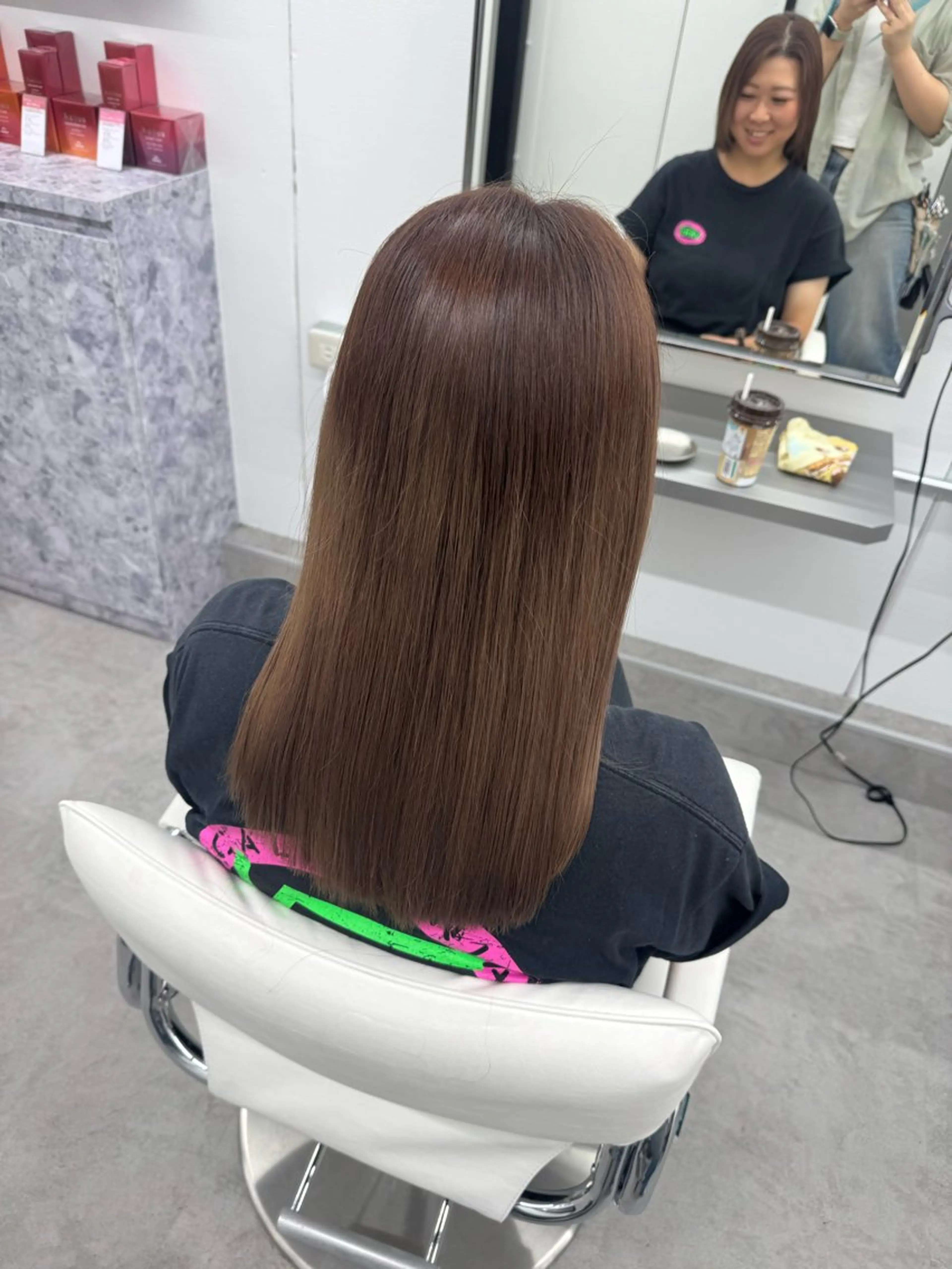 セミロング カット ヘアカラー トリートメント 🕯コバ/レイヤー/ 美髪縮毛🕯のヘアスタイル