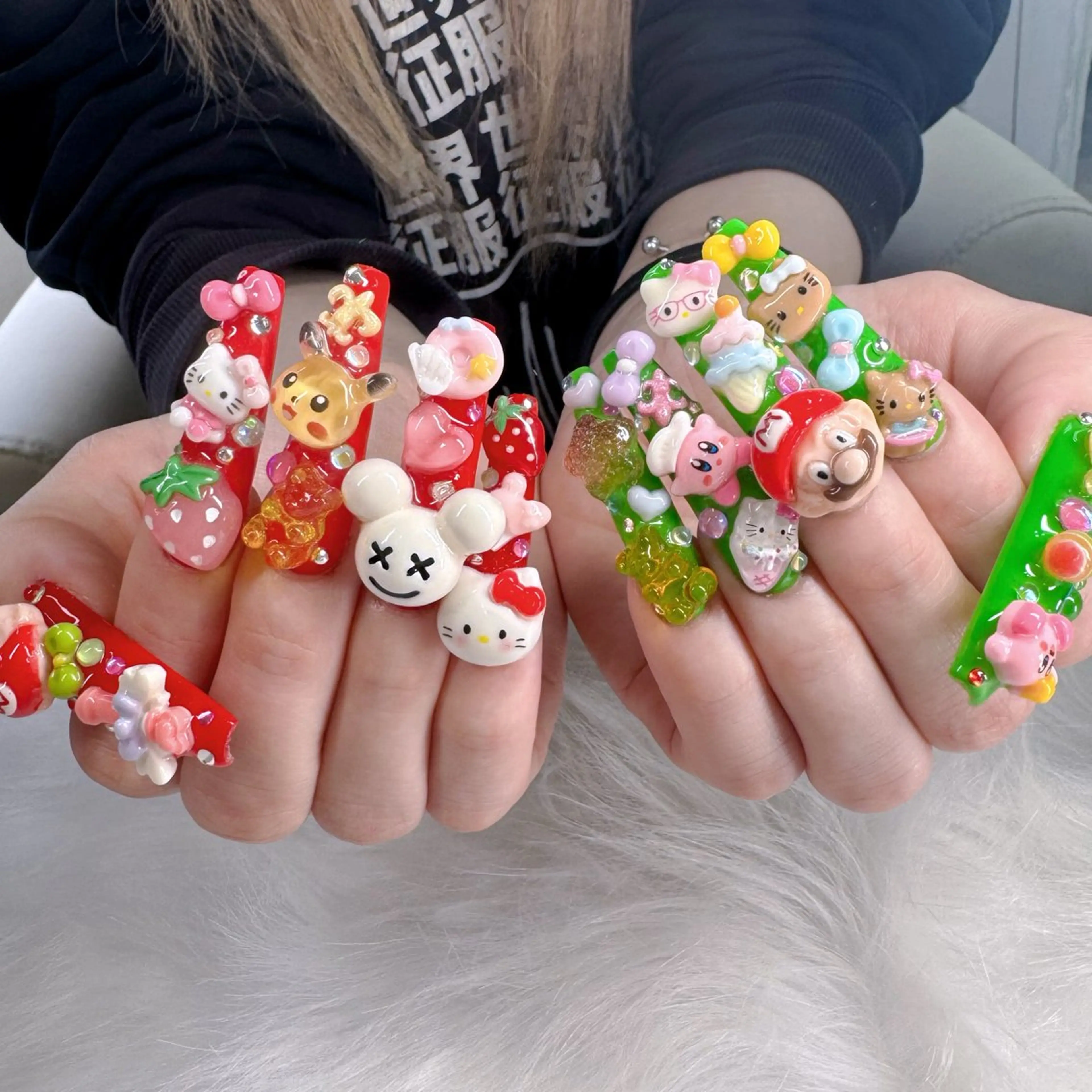 ネイル チークネイル クリアネイル ガーリー キラキラネイル 韓国ネイル ハンドネイル NailPrincess所属・princess スカルプ専門店のネイルデザイン