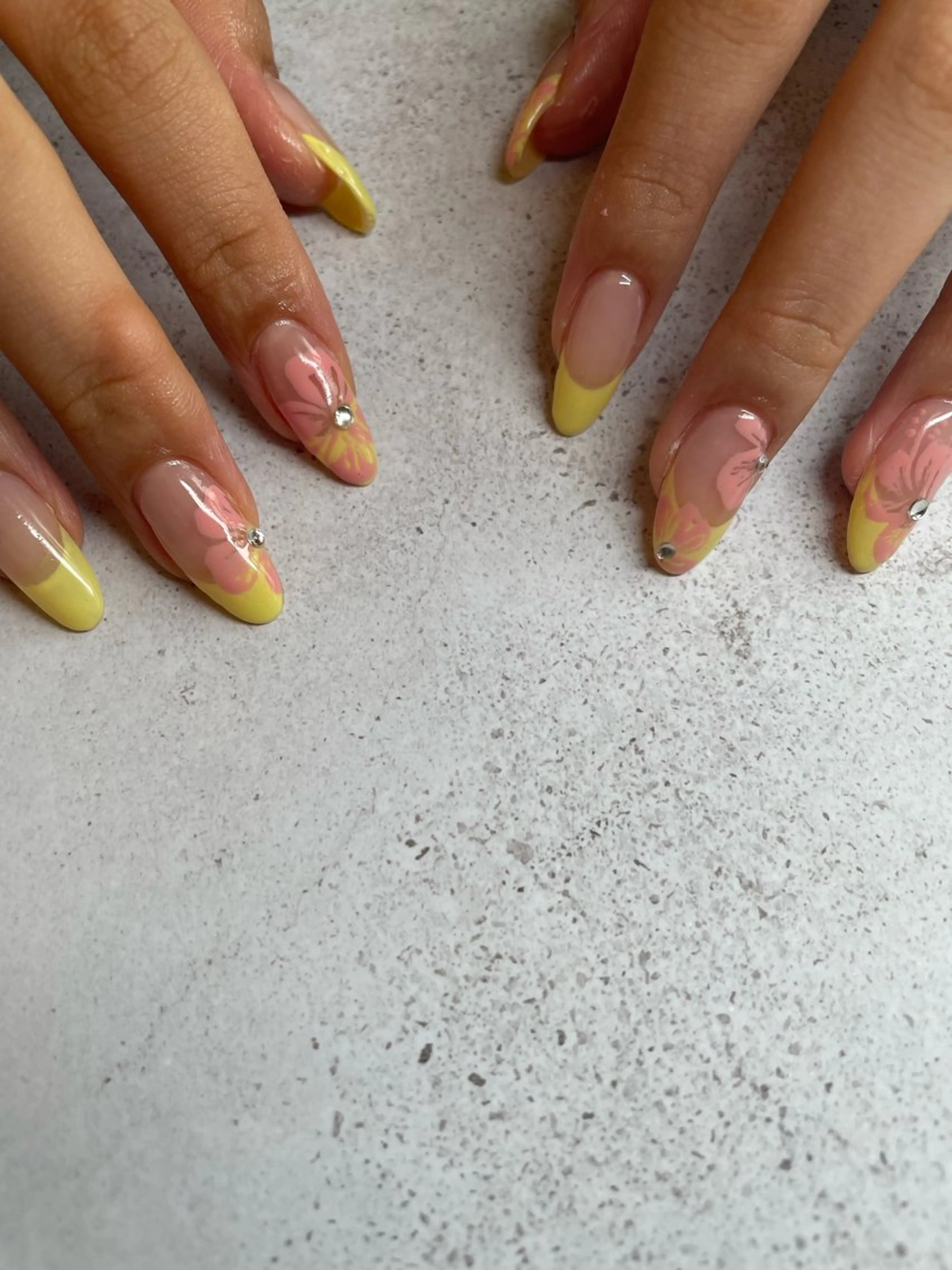 ネイル アートネイル ハンドネイル ulu🌼 nanaのネイルデザイン