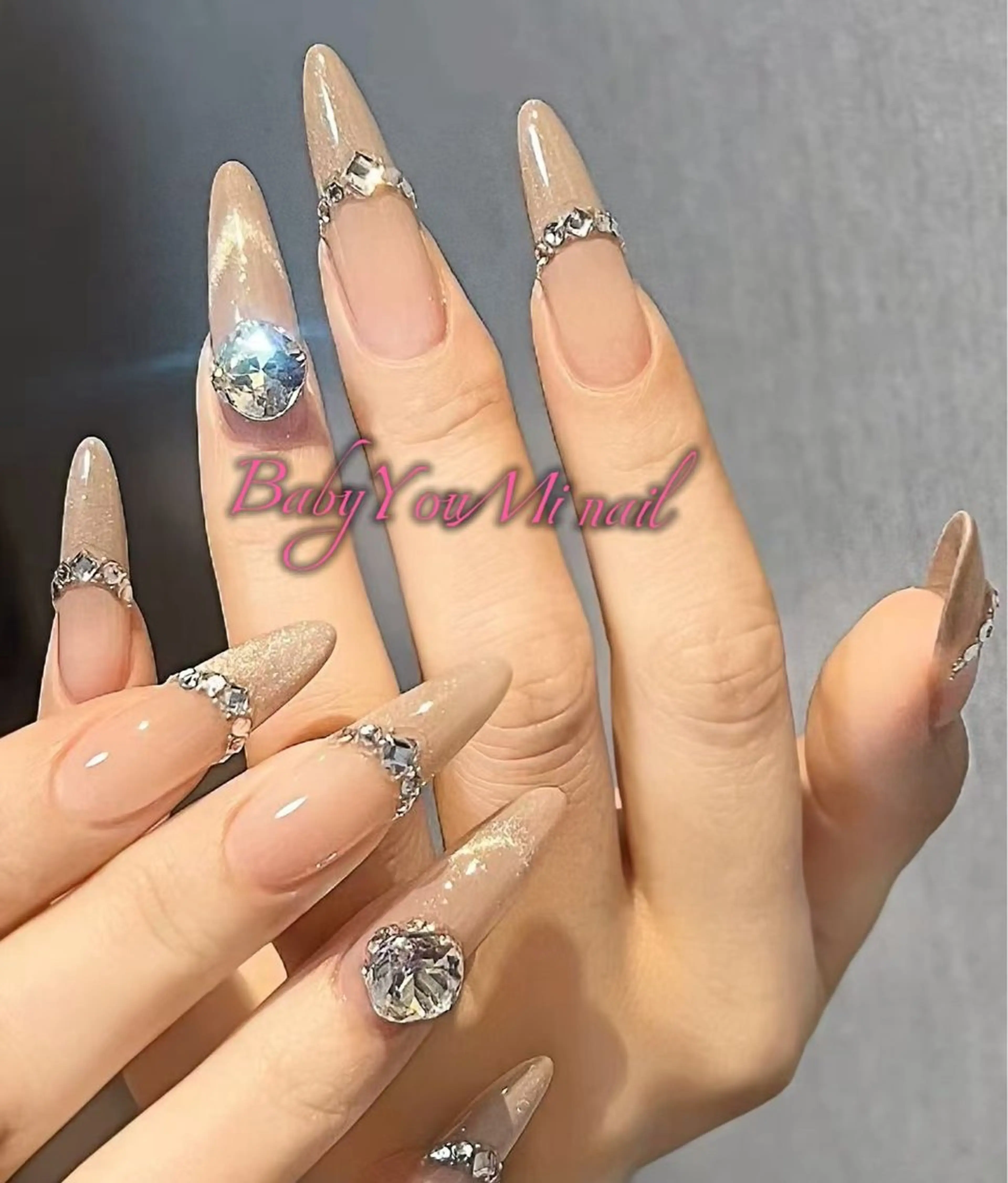 ネイル オーロラネイル 成人式 フットネイル フレンチネイル ジェルネイル Oomiya 服部のネイルデザイン