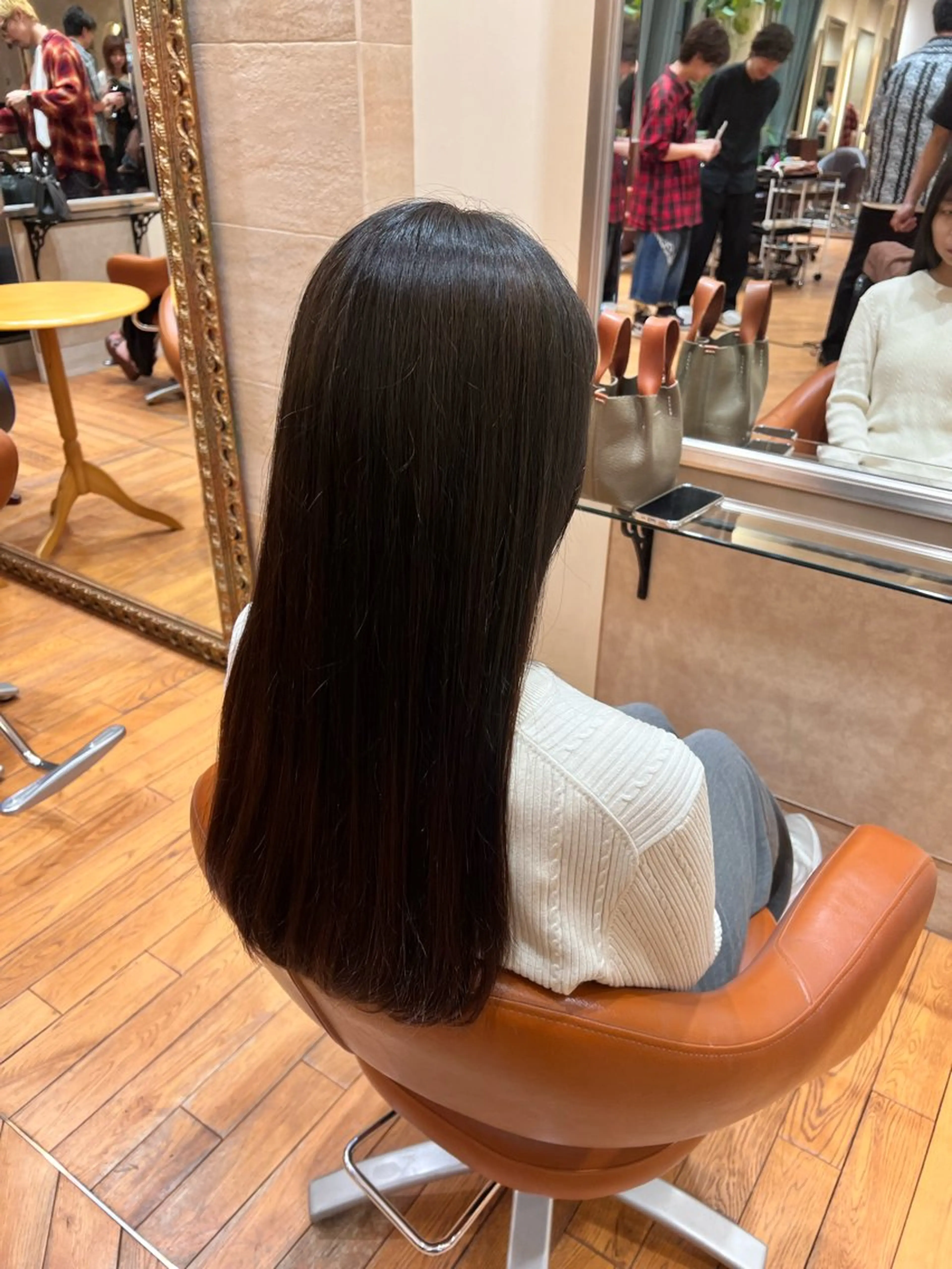 カラー CIRCUS by BEAUTRIUM 青山所属・🌀ルカ ショート 🌀のヘアスタイル