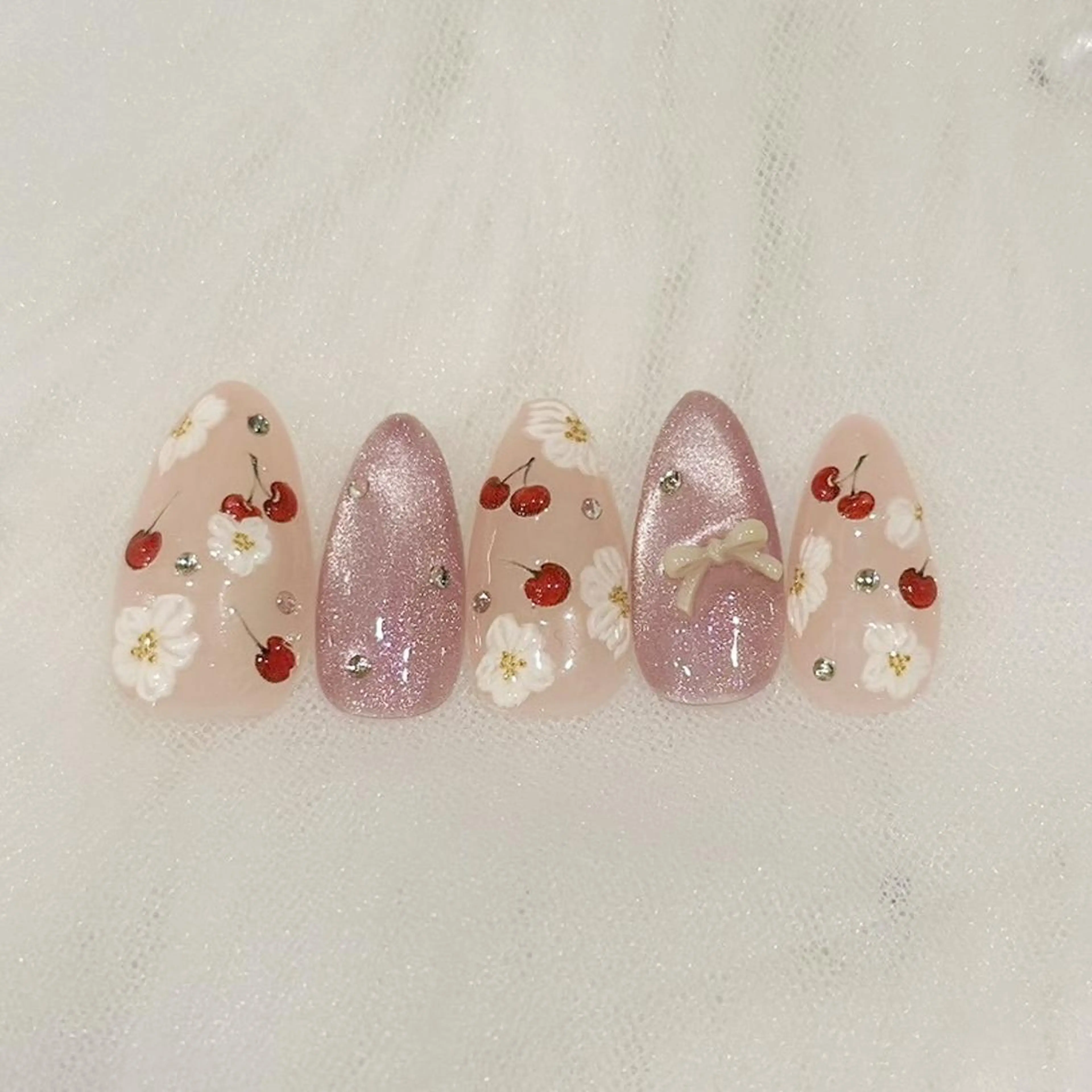 ネイル ハンドネイル ハンドケア ★ジェルネイル★ 伊勢崎【KARAT】のネイルデザイン