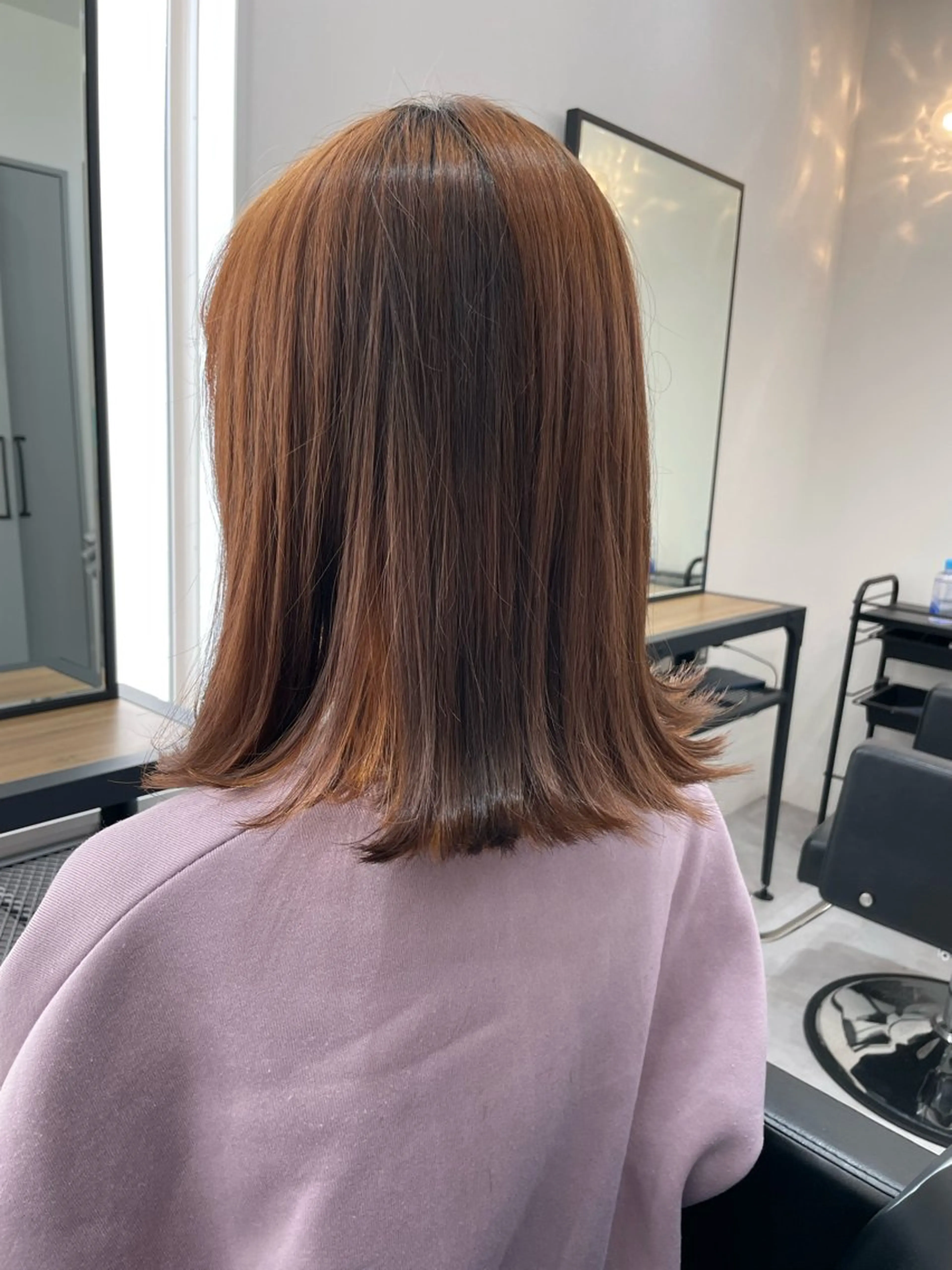 ミディアム よこい みおのヘアスタイル