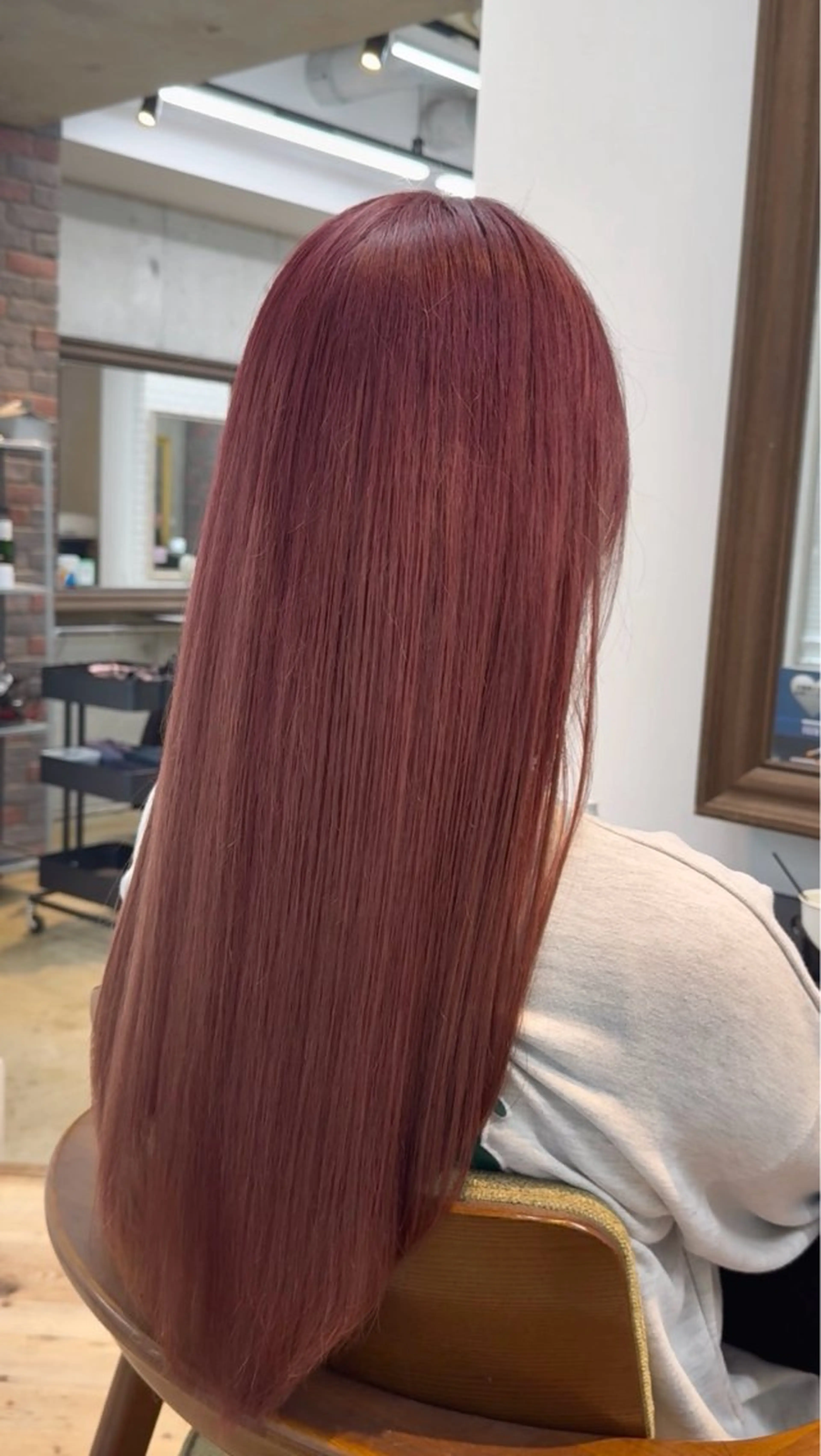 ロング カラー カット ヘアカラー 栗原 莉玖のヘアスタイル