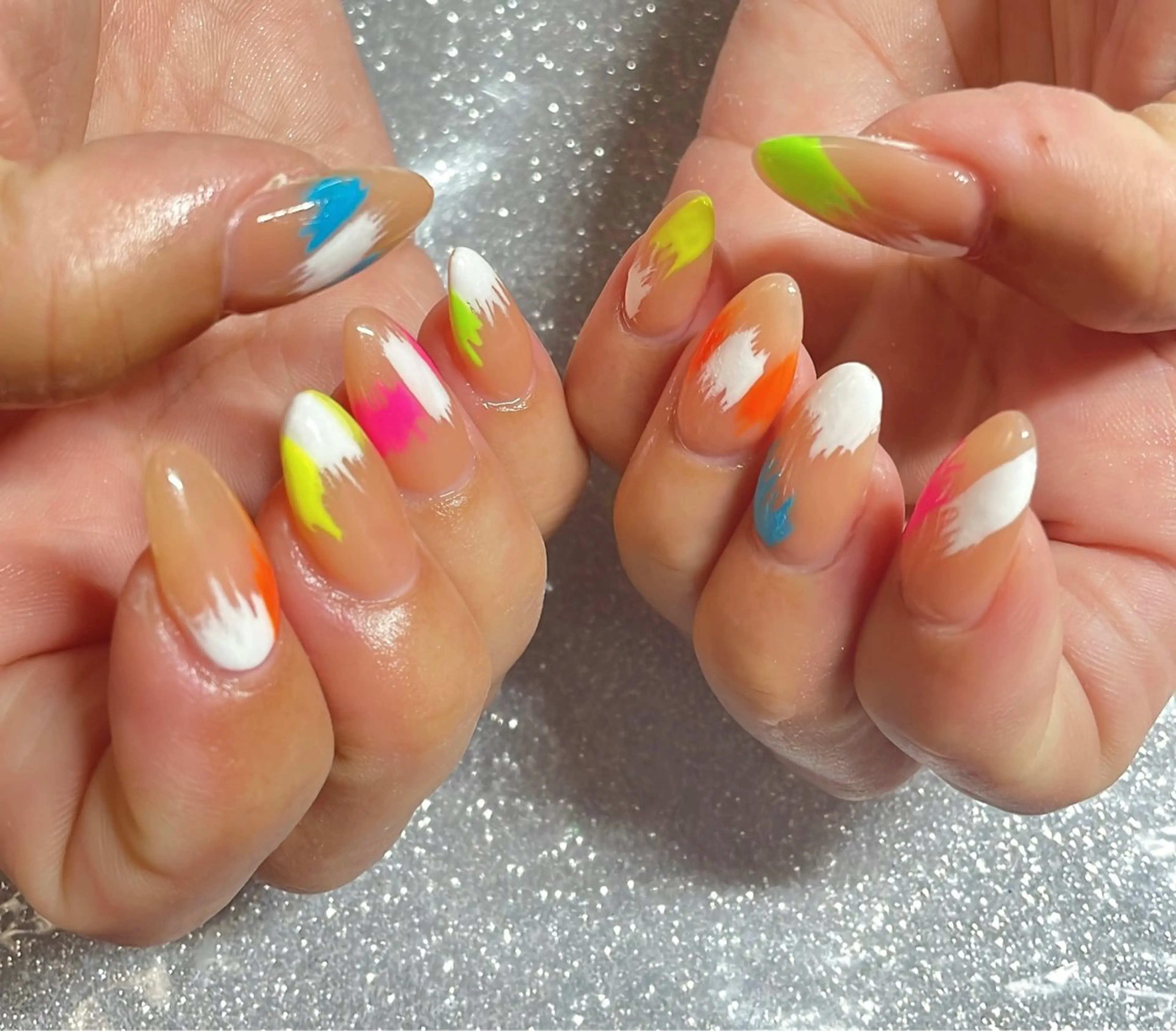 ネイル ハンドネイル VIERU 🌈🎀💖のネイルデザイン