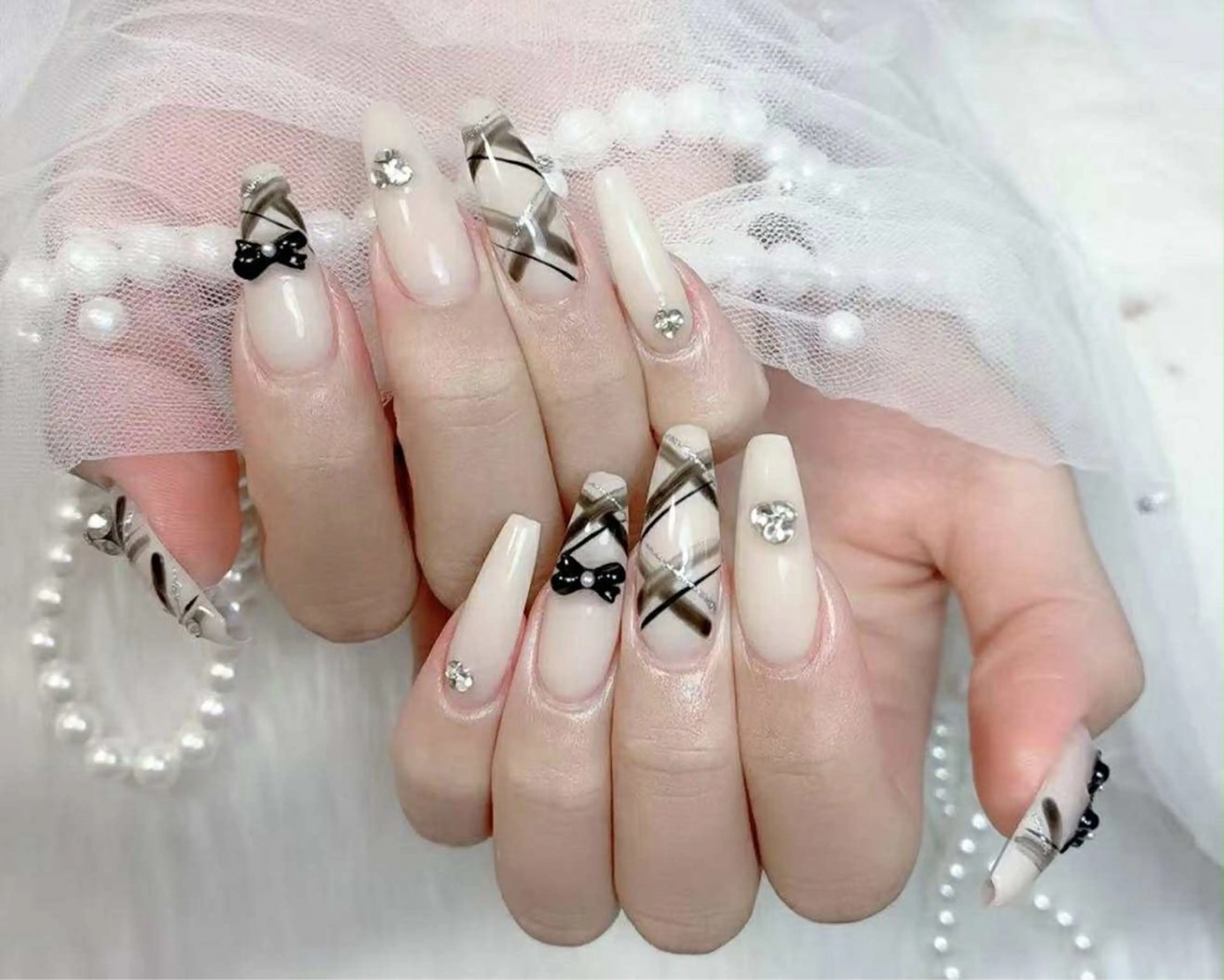 ネイル アートネイル フットネイル ジェルネイル キラキラネイル マグネットネイル ハンドネイル Nami nail salonのネイルデザイン