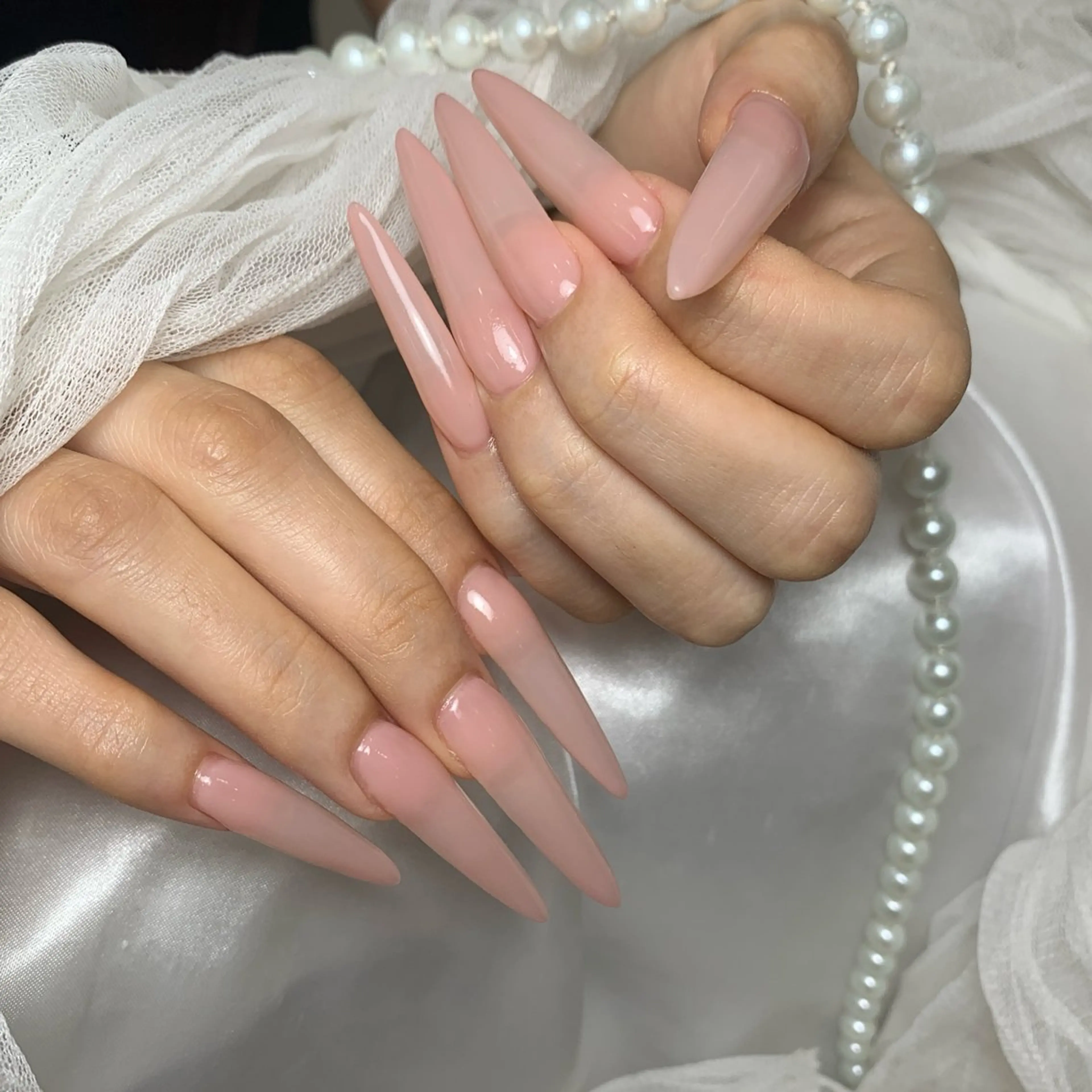 ネイル アートネイル フラッシュネイル フレンチネイル ガラスフレンチ グラデーション ハンドネイル M2 BEAUTY アユミのネイルデザイン