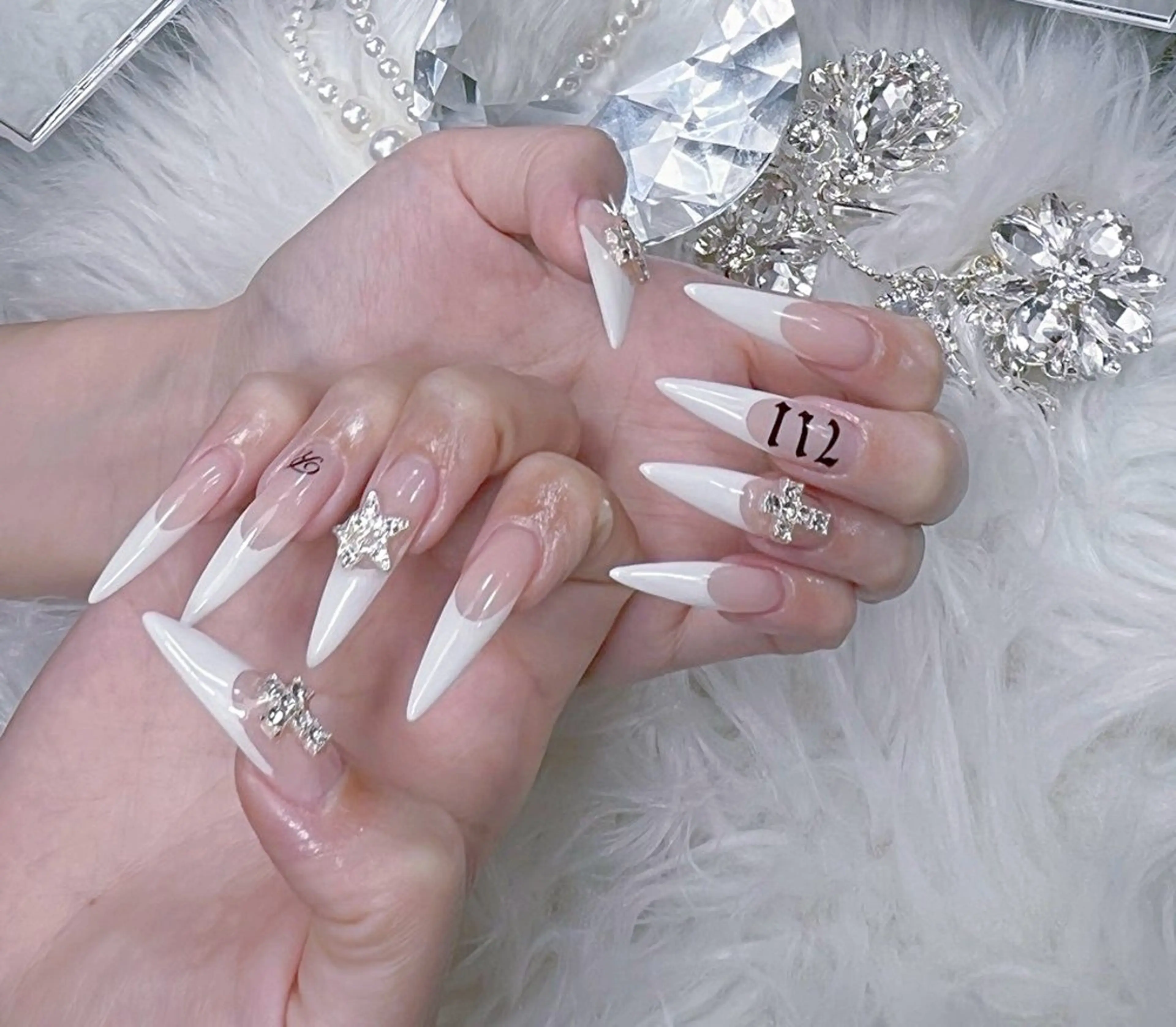 ネイル アートネイル オーロラネイル チークネイル 長さ出し フットネイル Miya _nailのネイルデザイン