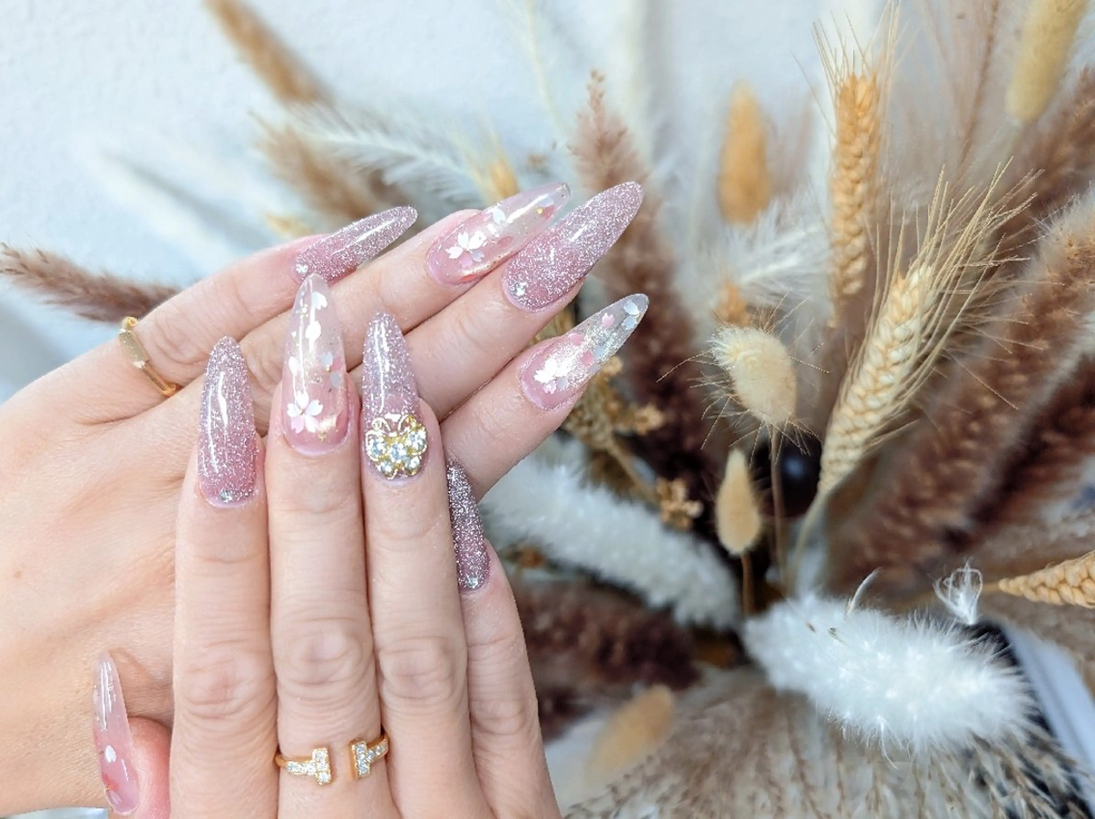 ネイル 長さ出し ジェルネイル キラキラネイル ラメ(グリッター) ニュアンスネイル Chouette Nailのネイルデザイン