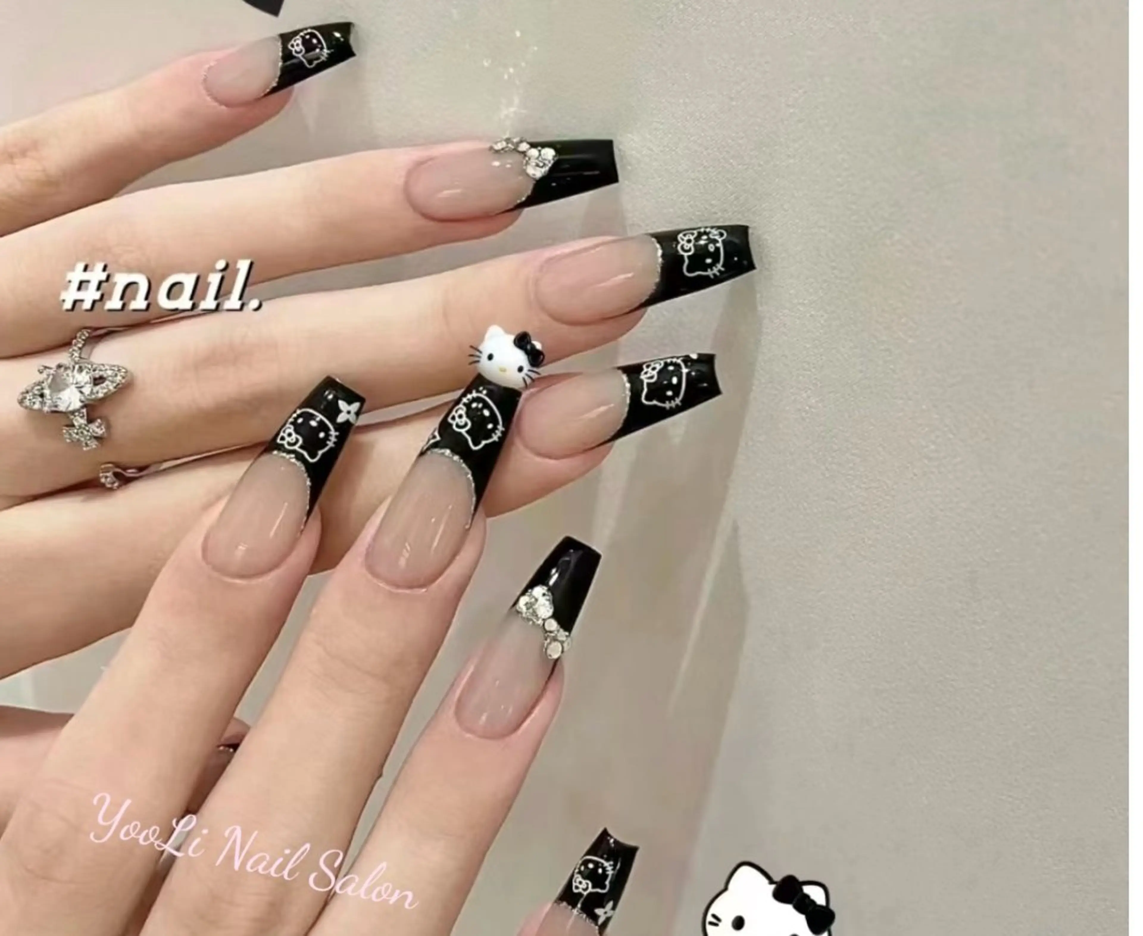 ネイル フレンチネイル グラデーション キラキラネイル 韓国ネイル マグネットネイル 🎀🎀YooLi Nail Salonのネイルデザイン