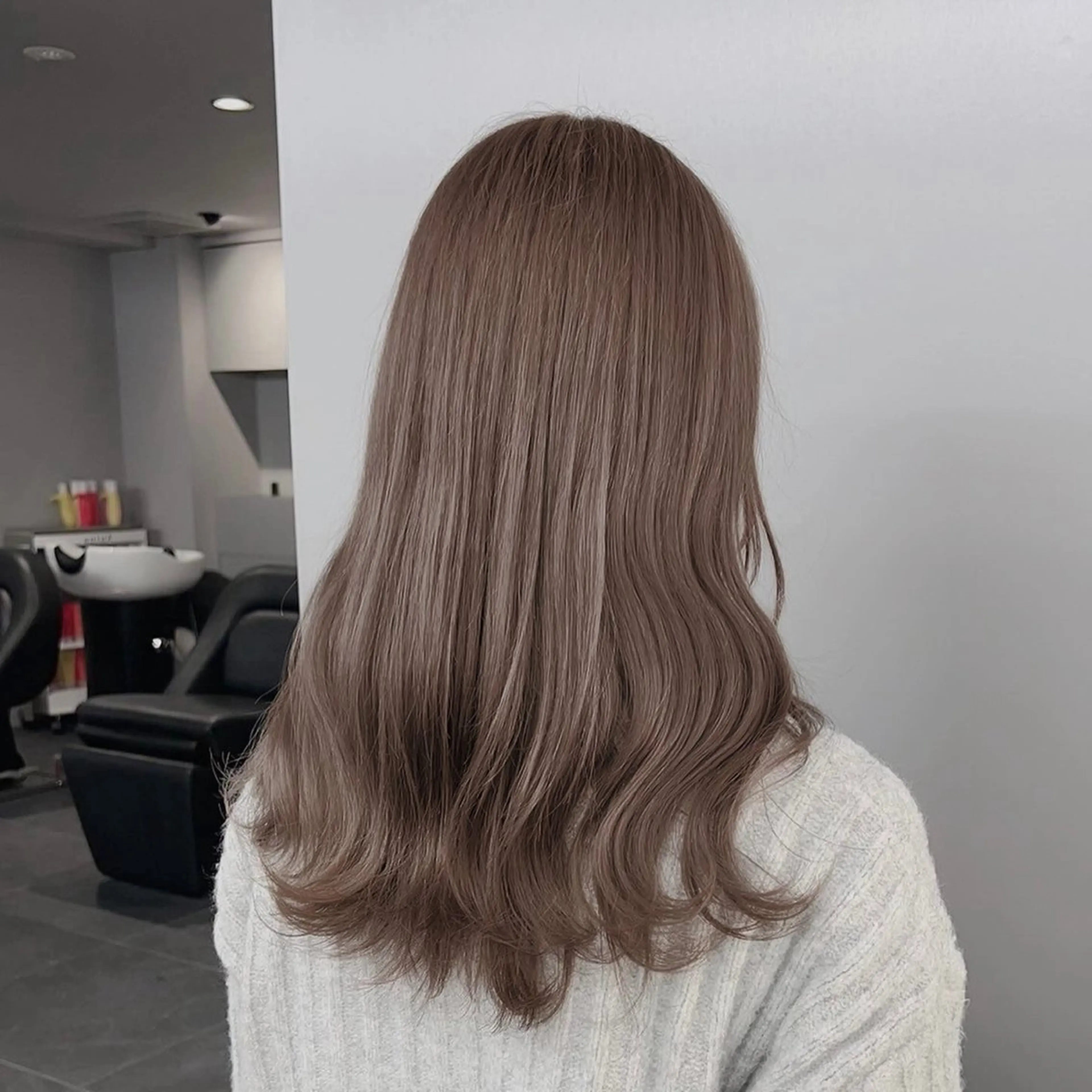 ミディアム ヘアカラー ヘッドスパ ベージュ/グレージュ 🧸あやか/表参道のヘアスタイル