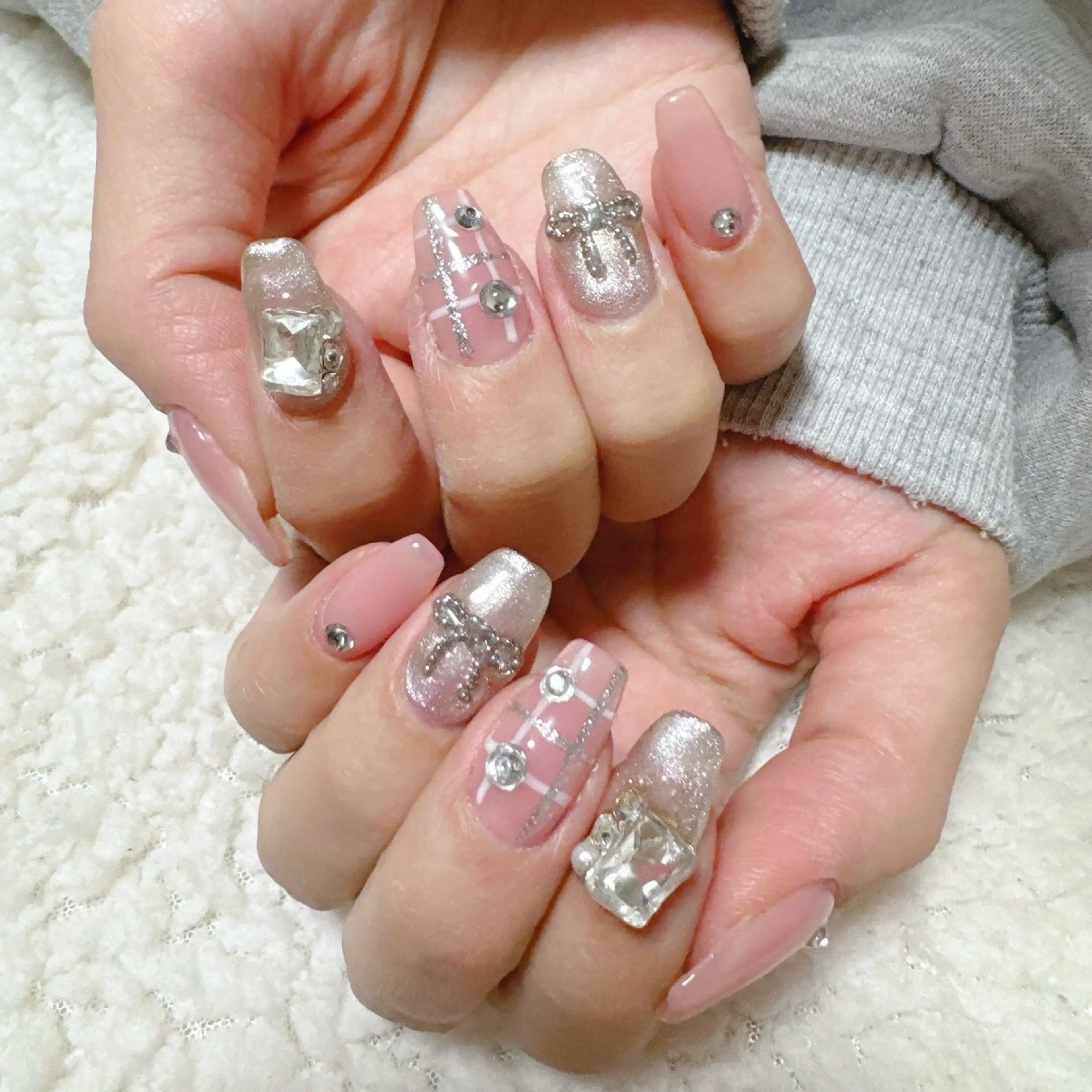 ネイル ハンドネイル MignonReve ♡EIMI🌈のネイルデザイン