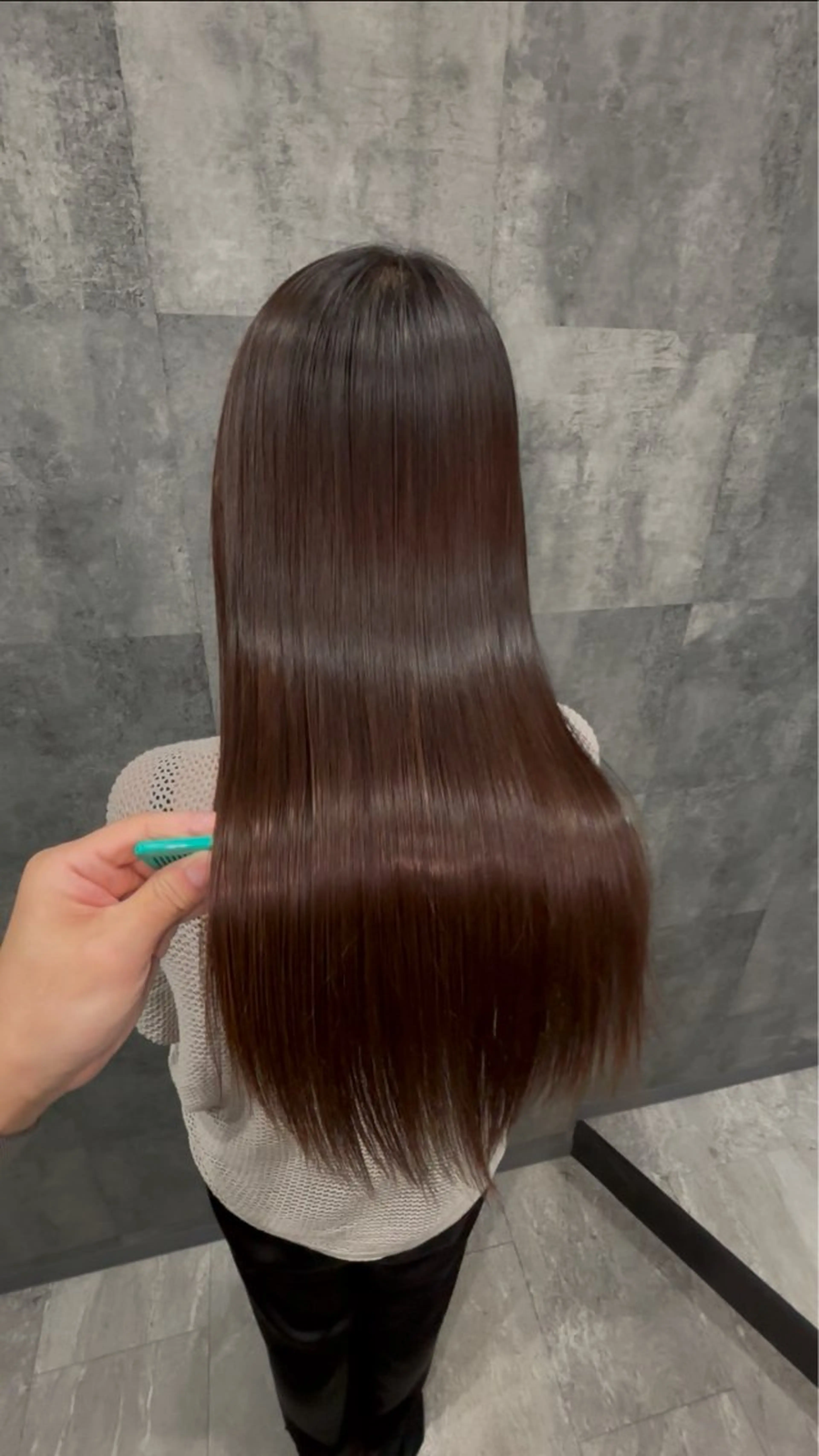 セミロング 縮毛矯正 トリートメント 髪質改善✨ /冨永隆誠のヘアスタイル