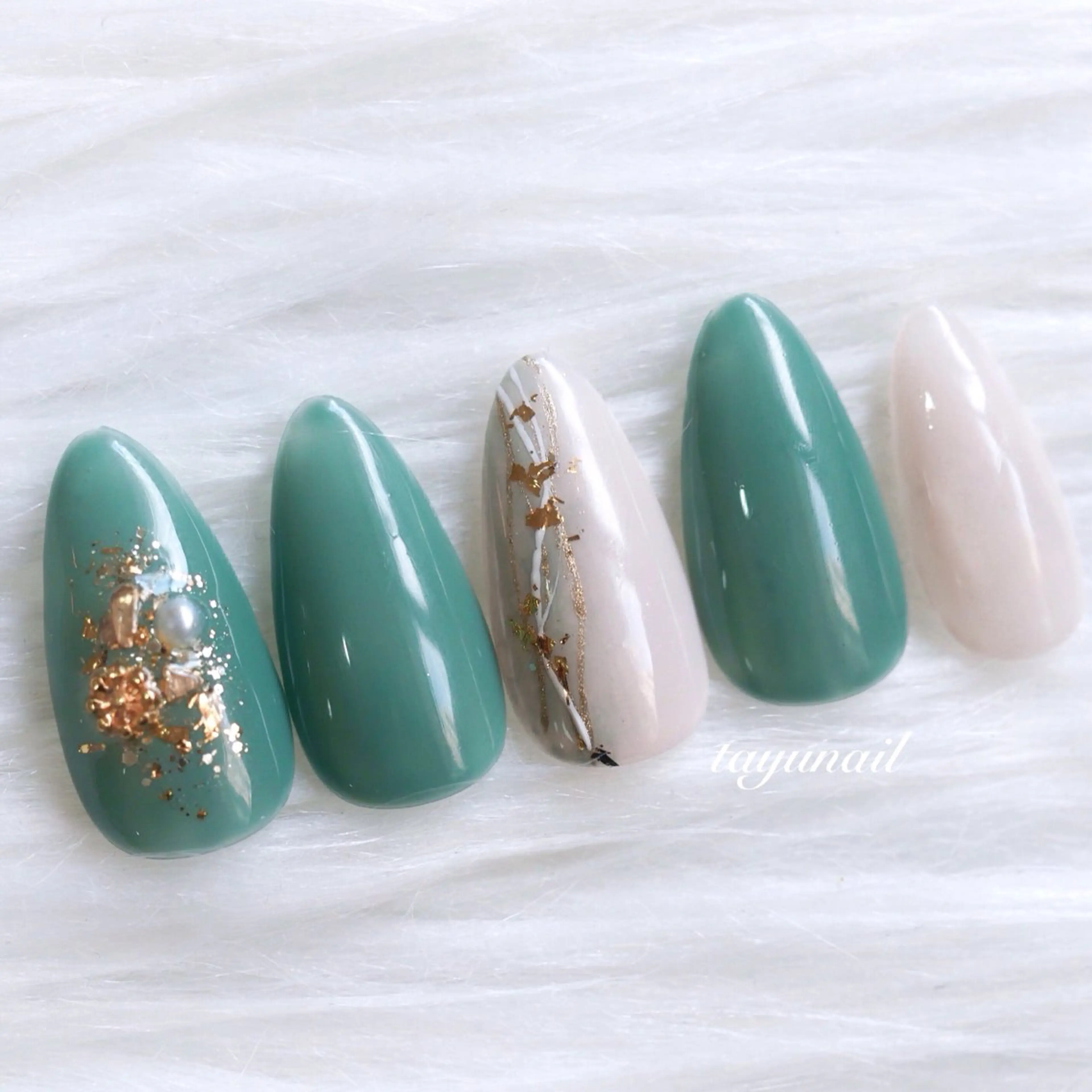 ネイル アートネイル 成人式 ジェルネイル パラジェル ネイルサロン 【たゆnail】のネイルデザイン