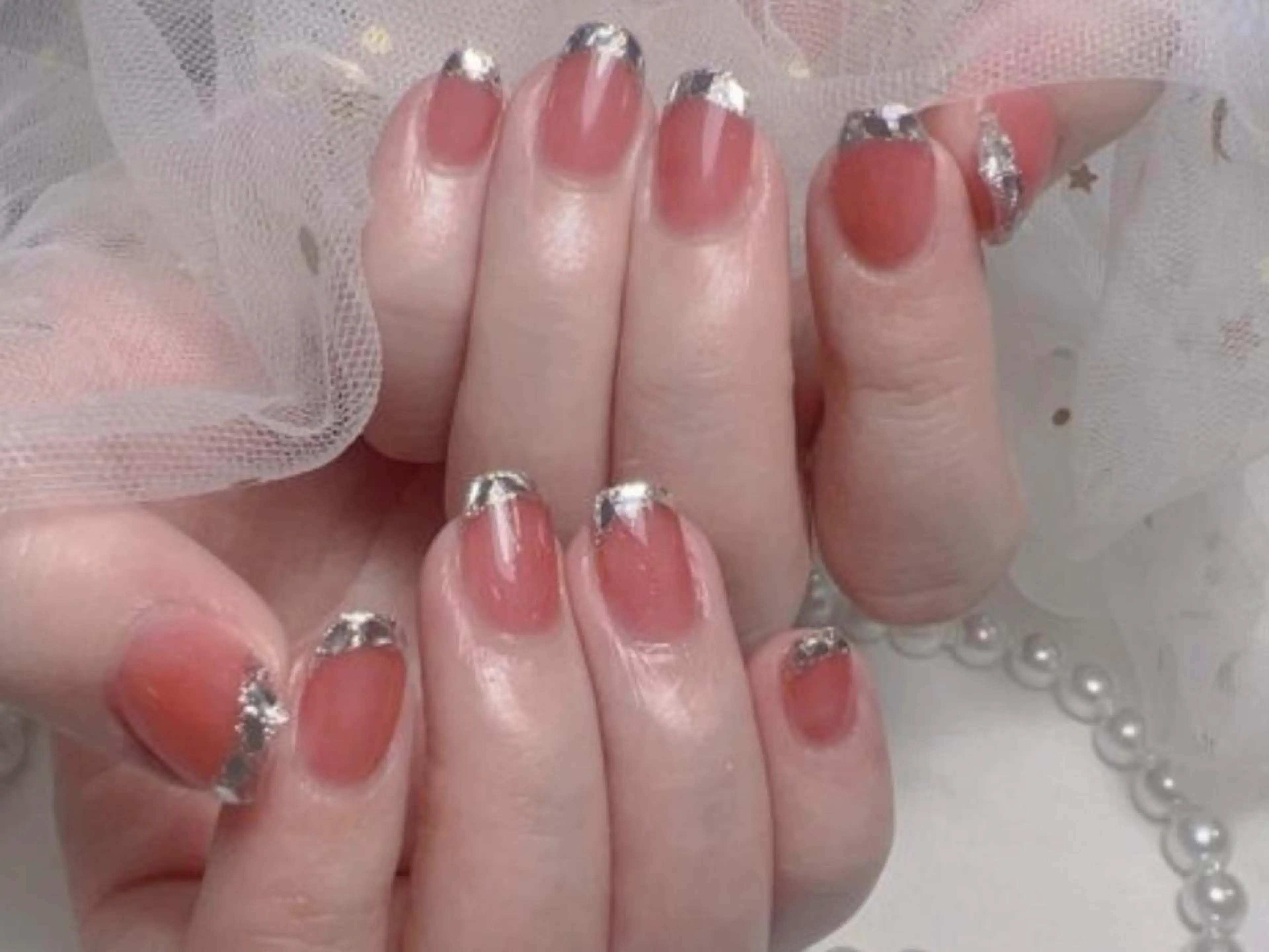 【ソフトジェルオフ無料】HAND ガラスフレンチ➕甘皮ケア➕保湿オイル♪の写真