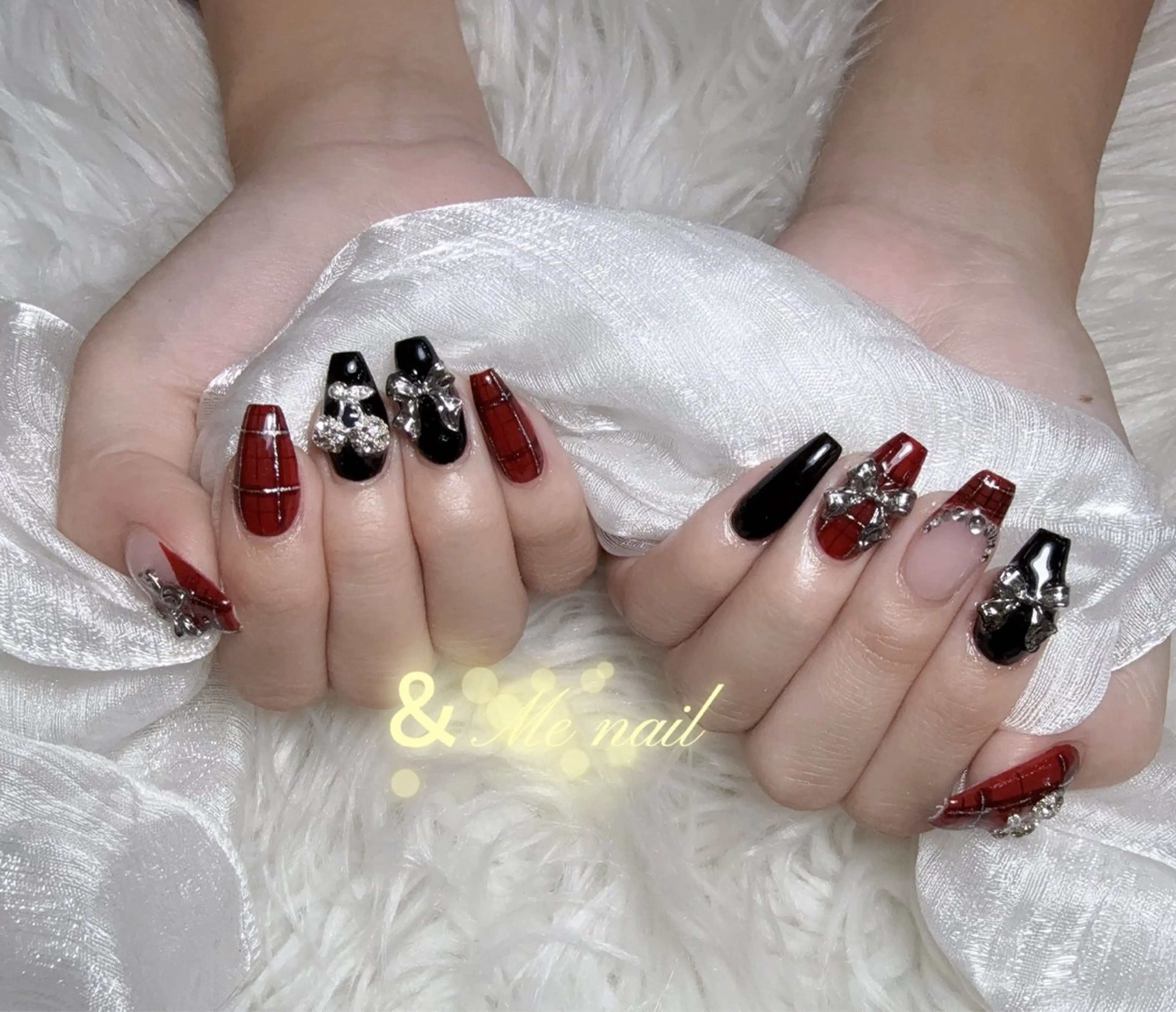 ネイル ハンドネイル &ME タカのネイルデザイン