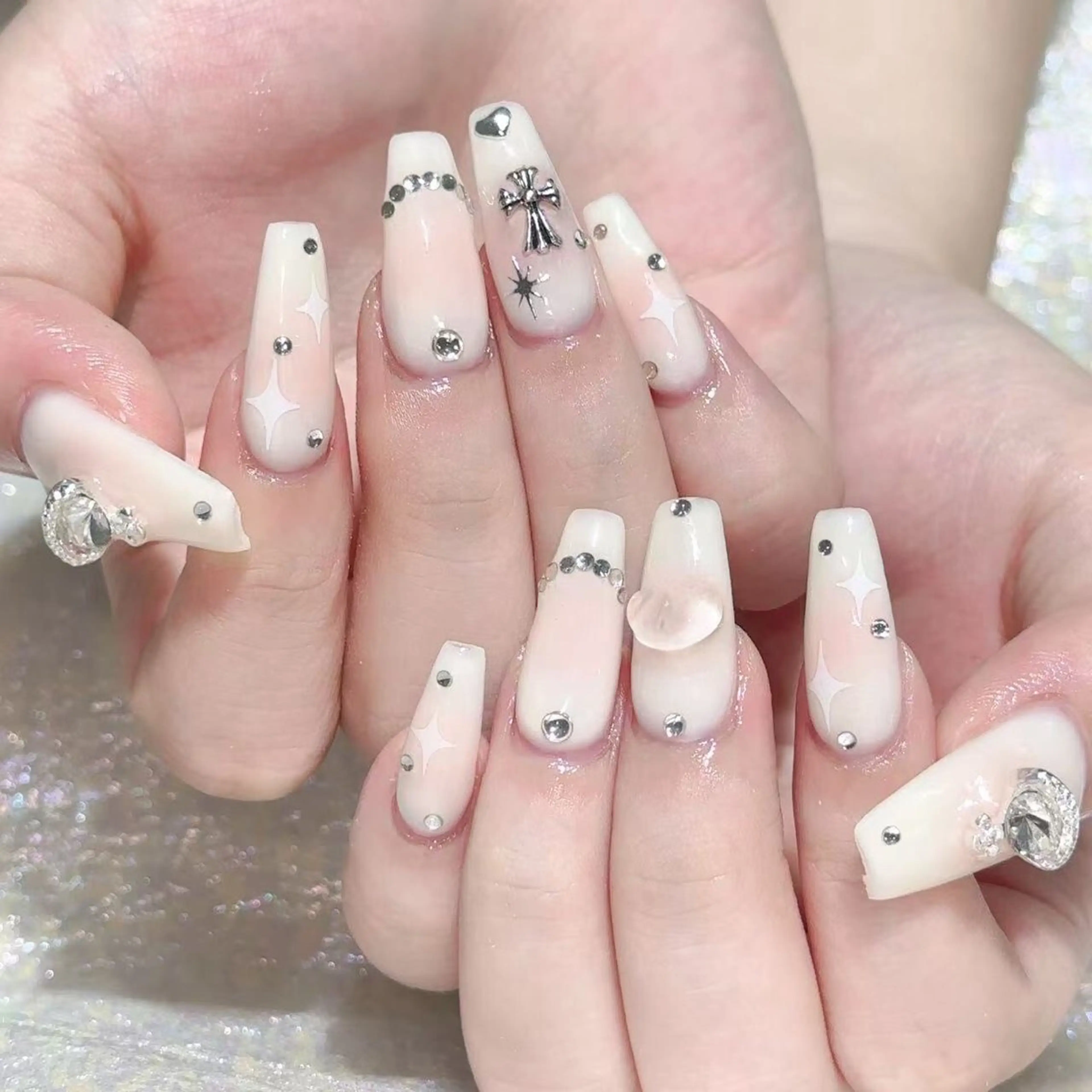 ネイル ハンドネイル Queens ゲンのネイルデザイン