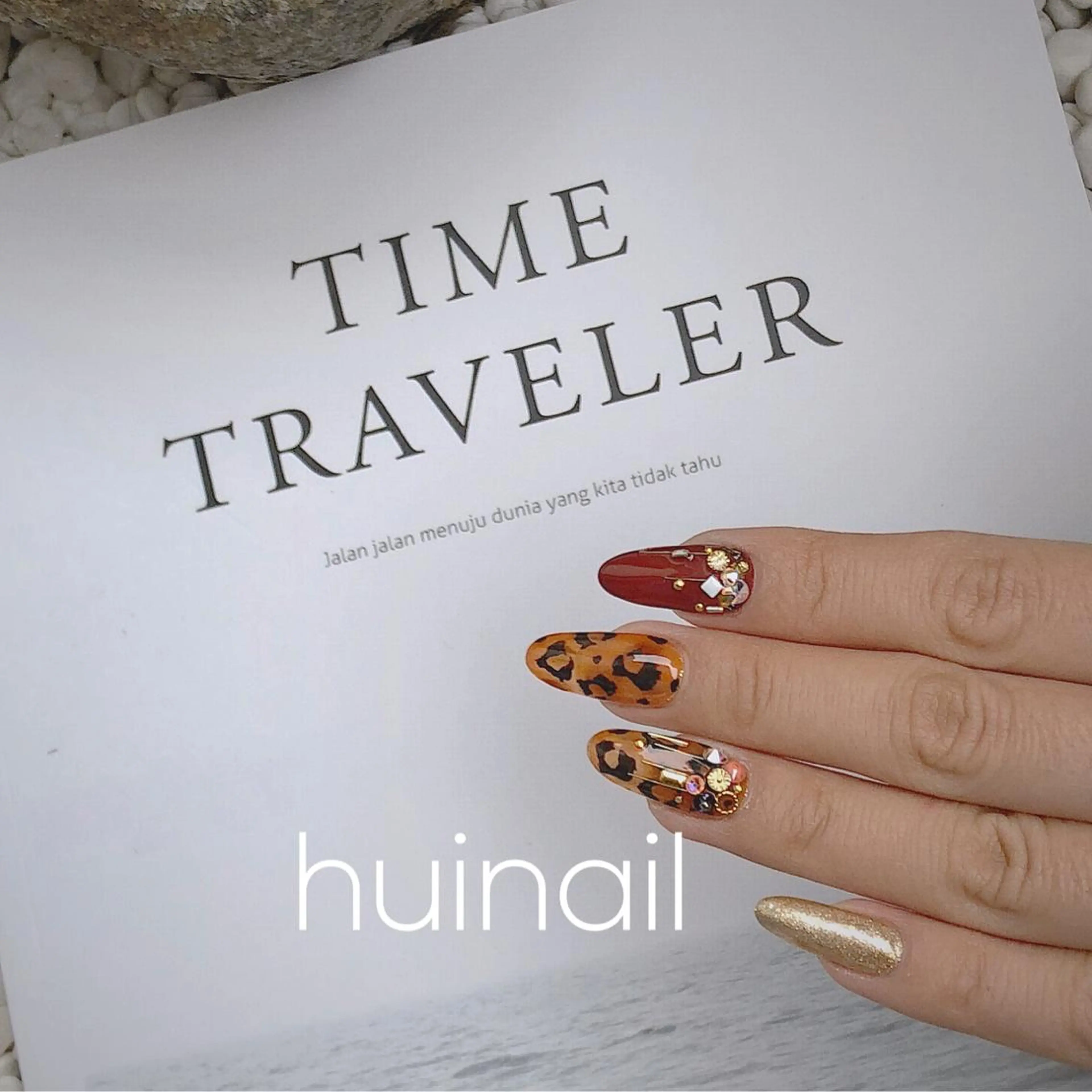 セミロング めぐみのネイルサロン スタッフ練習のネイルデザイン