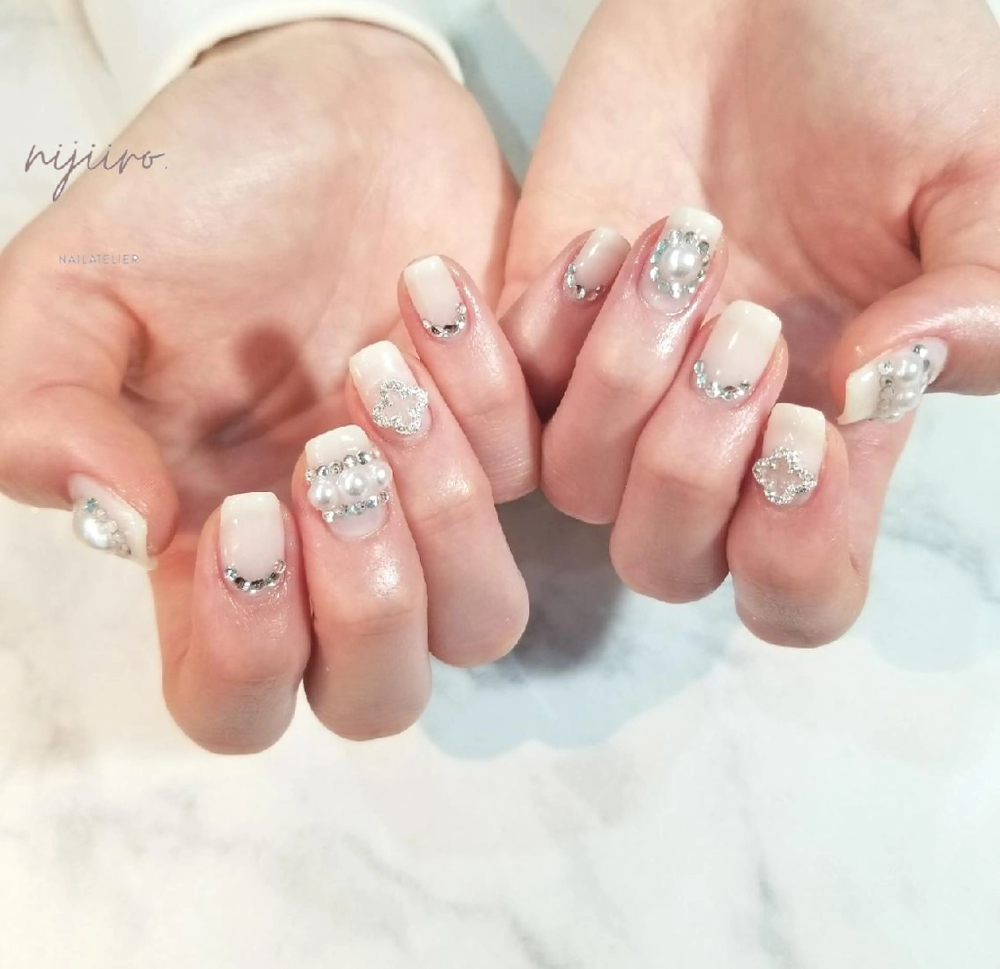 ネイル 持ち込み ハンドネイル nijiiro🌈 サトウのネイルデザイン