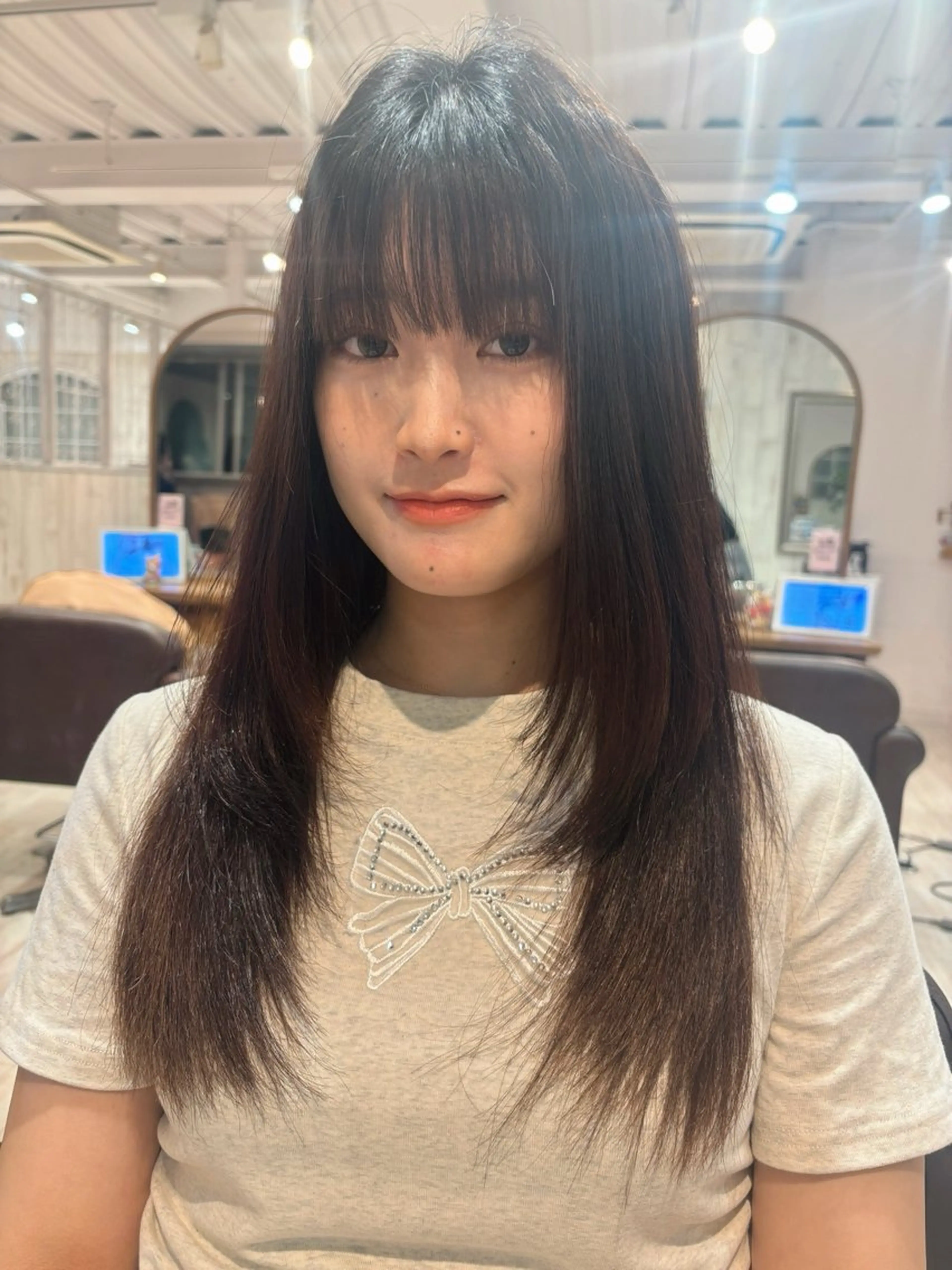 ロング 顔周りカット レイヤーカット カット レイヤーカット/ 透明感カラー🤍楓のヘアスタイル