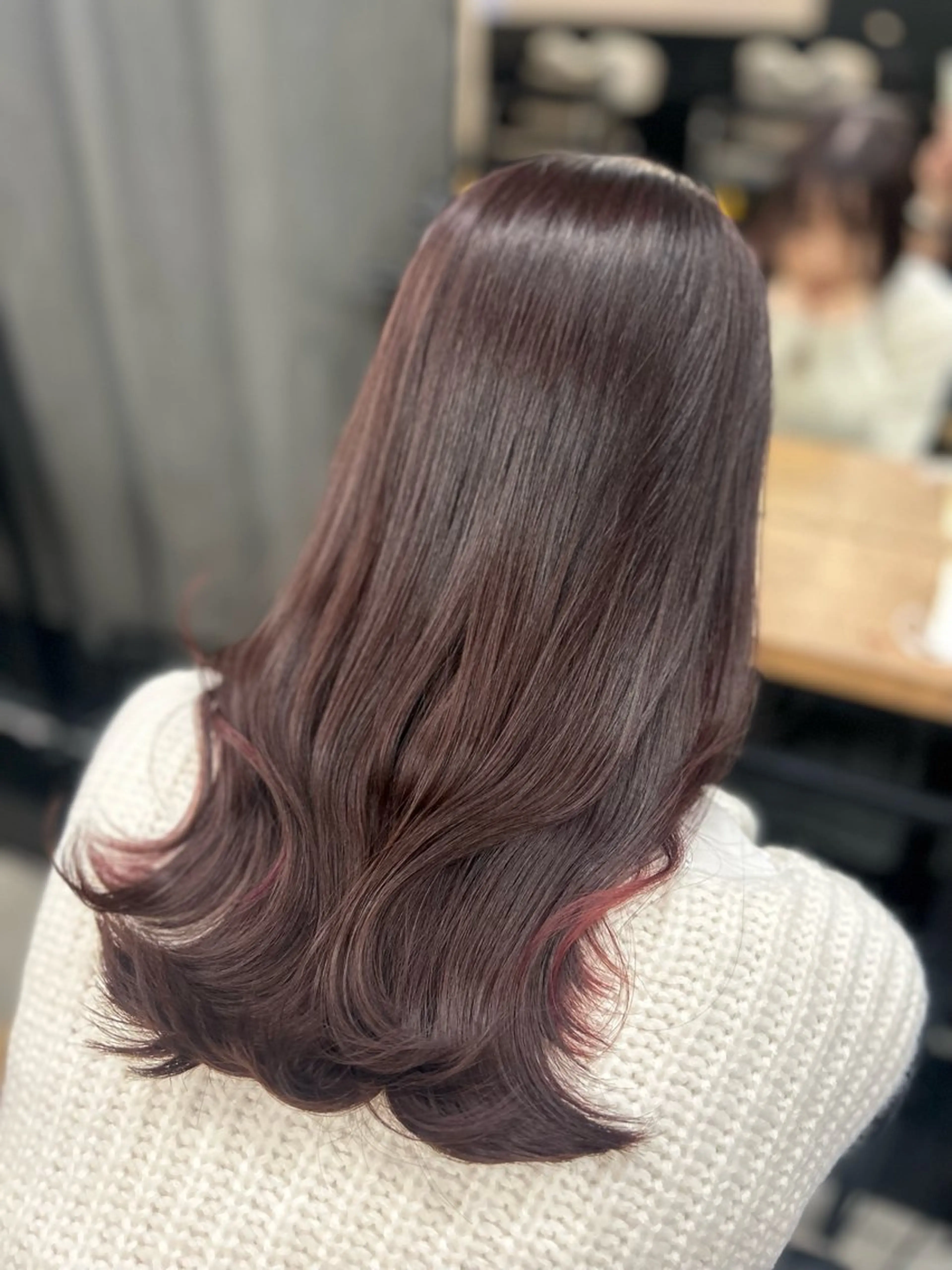 セミロング 女性らしいモテヘア 韓国ヘアhikariのヘアスタイル