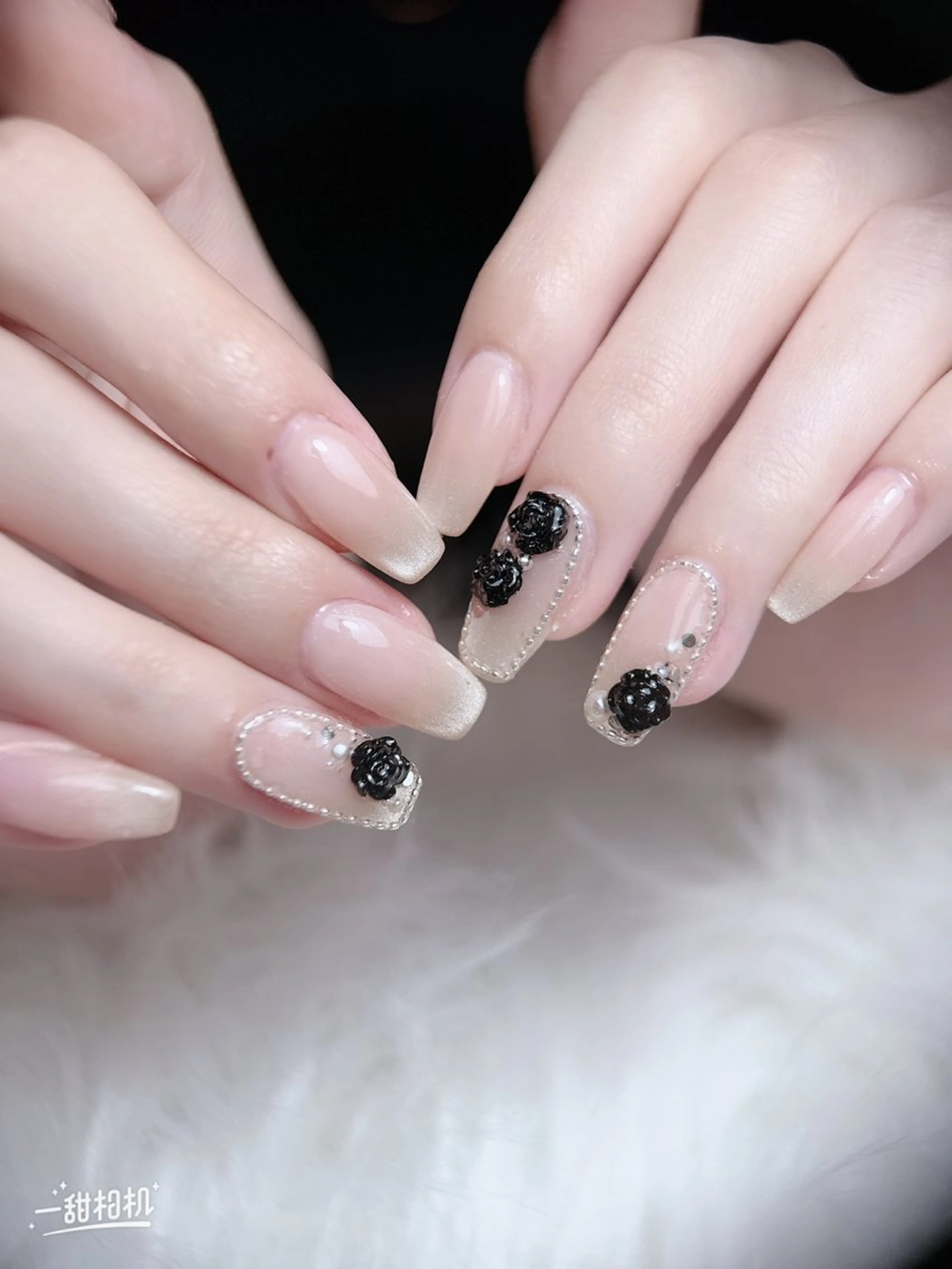 ネイル チークネイル ジェルネイル キラキラネイル 韓国ネイル マグネットネイル ハンドネイル viet phe所属・Vp ネイルのネイルデザイン