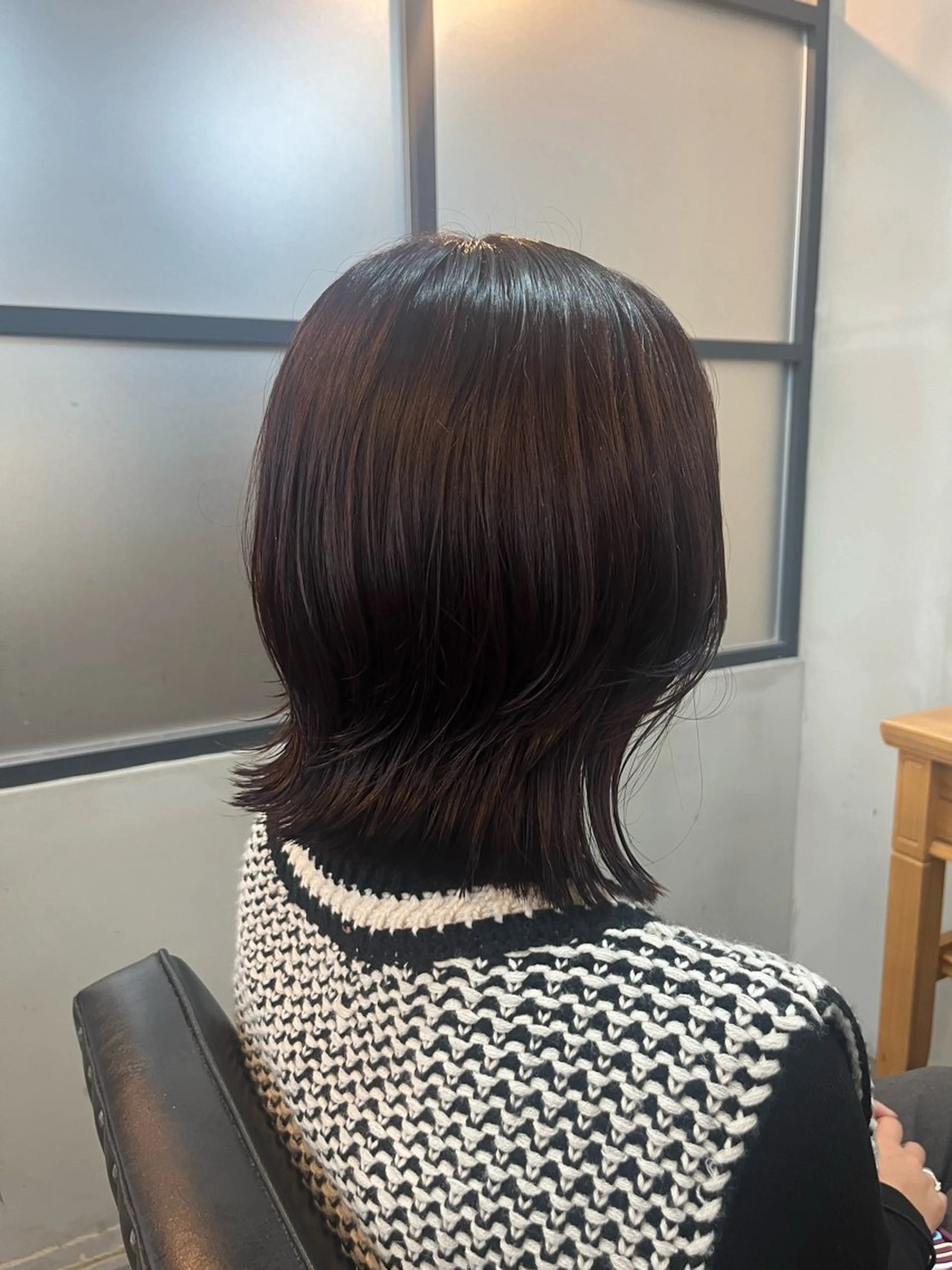 ミディアム くびれヘア レイヤーカット 栗本 陽香/顔周りレ イヤー/透明感カラーのヘアスタイル