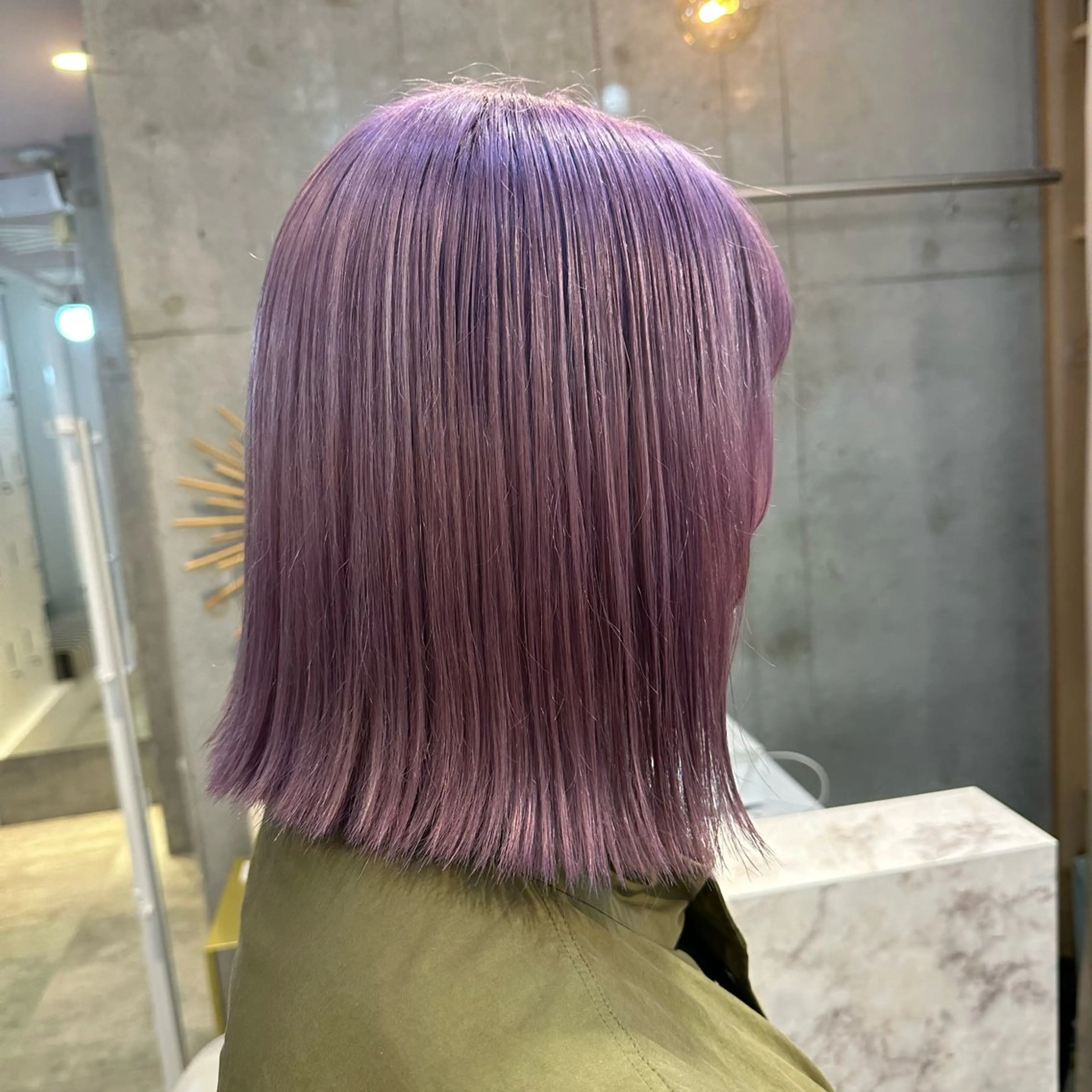 ミディアム カラー ブリーチ ピンクカラー ピンクパープル パープルカラー さとう あやかのヘアスタイル