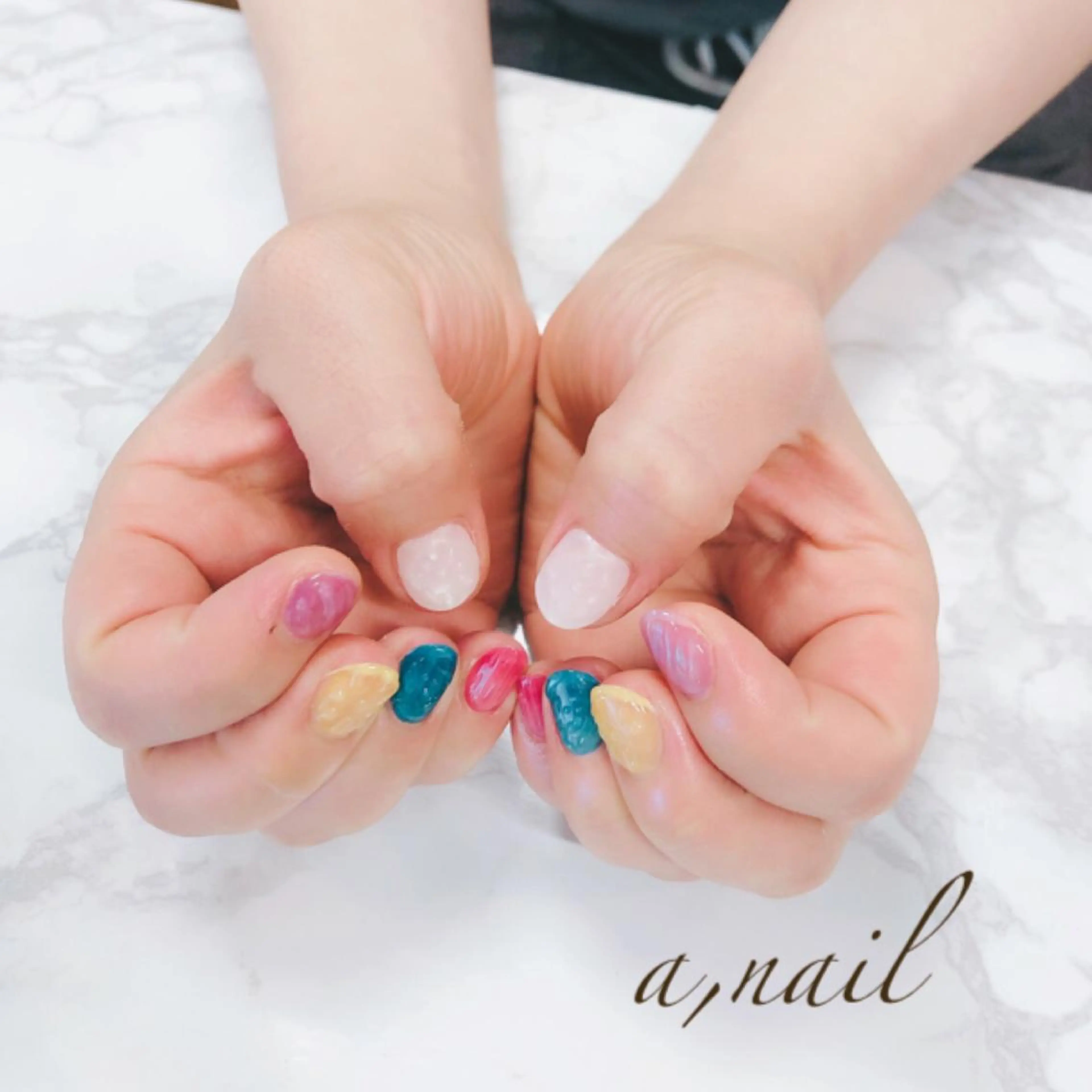 ネイル クリアネイル フットネイル ジェルネイル グラデーション マットネイル ハンドネイル ネイルサロン エーネイルのネイルデザイン