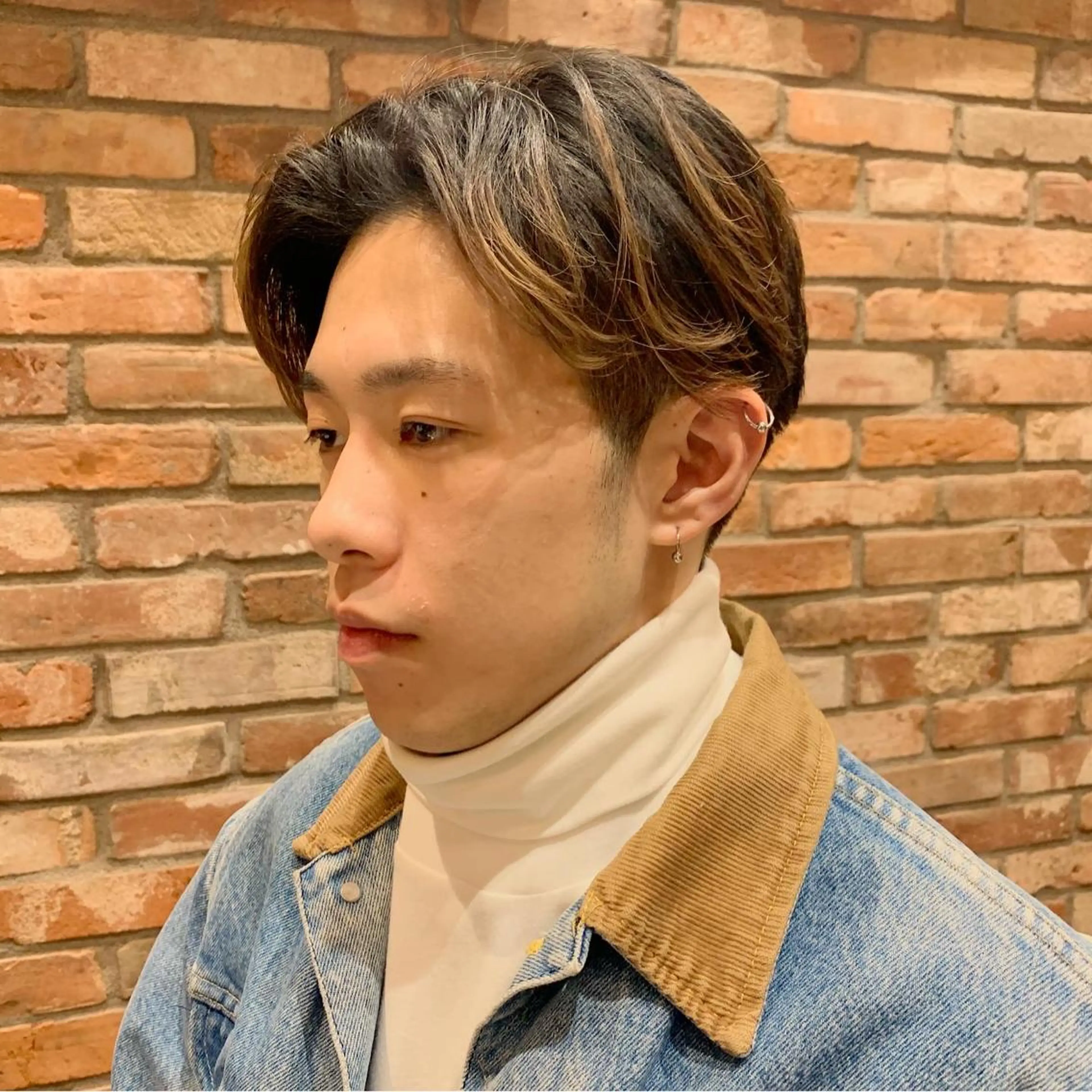 ミディアム 杉本 和大のヘアスタイル