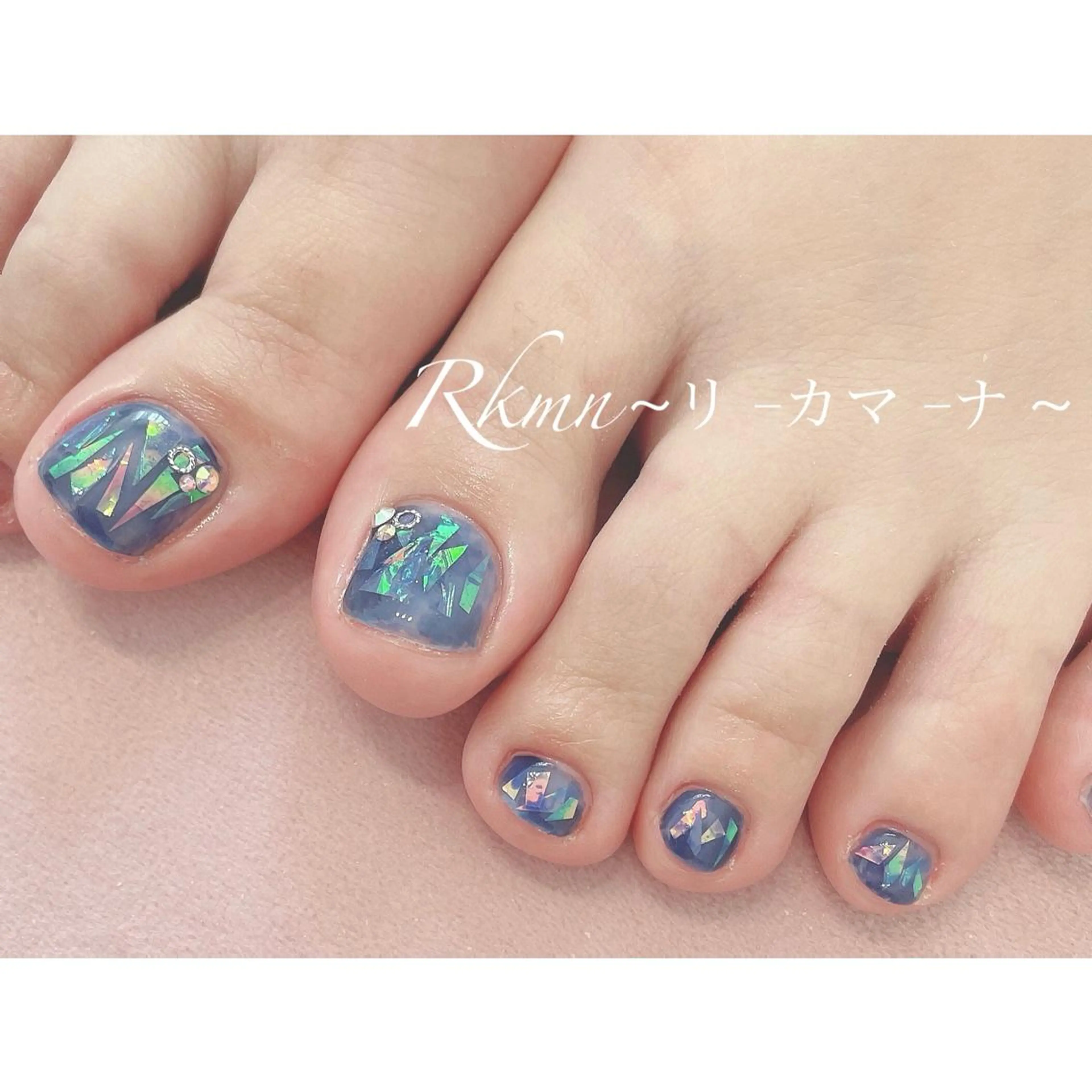 ネイル アートネイル フレンチネイル ジェルネイル グラデーション ホログラムネイル ハンドネイル フットネイル ハンドケア Rkmn ~リ-カマ-ナ~のネイルデザイン