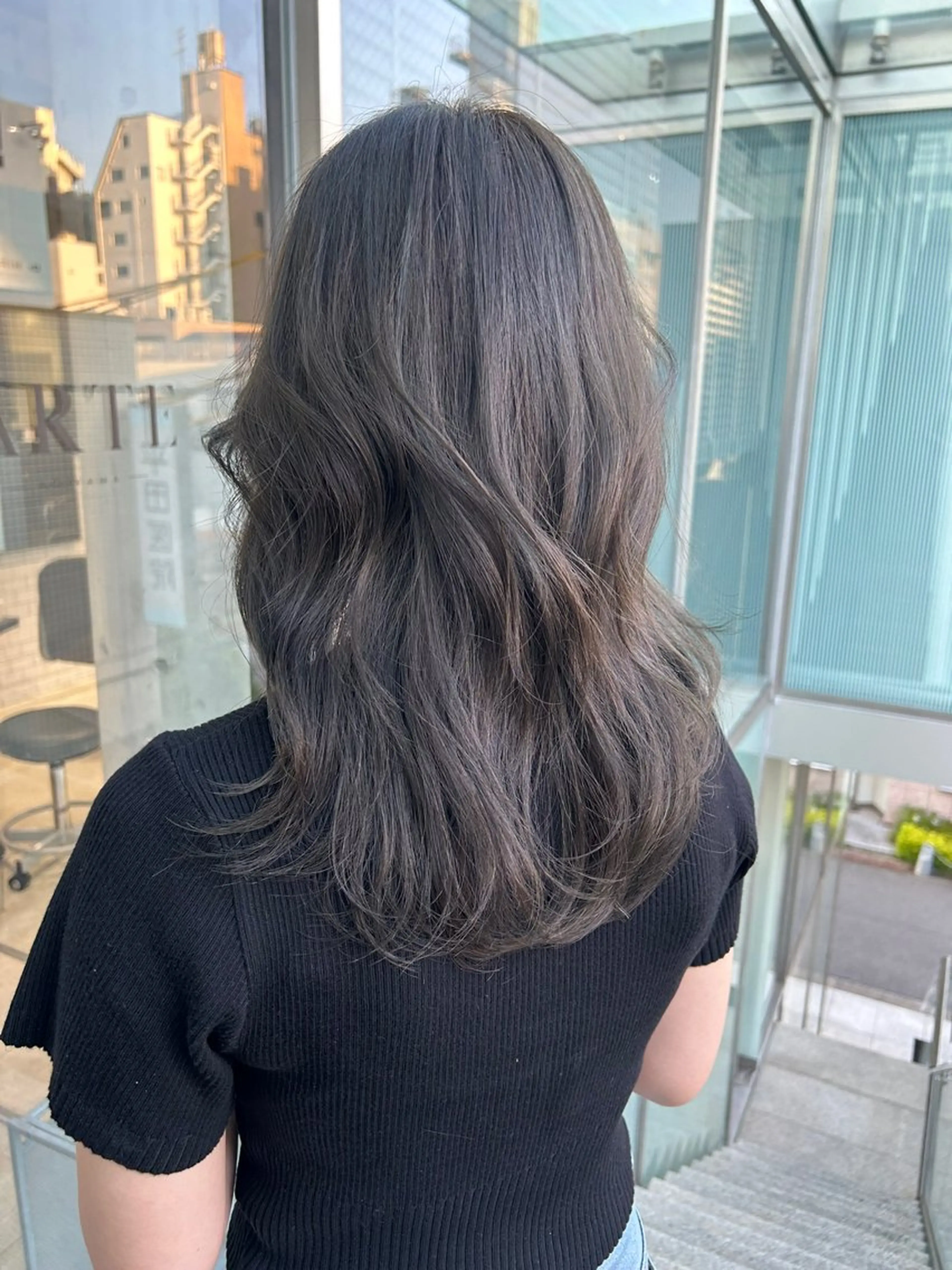 セミロング カラー カット ヘアカラー トリートメント 【銀座】艶髪/上品な カラー特化/涼/駅近のヘアスタイル