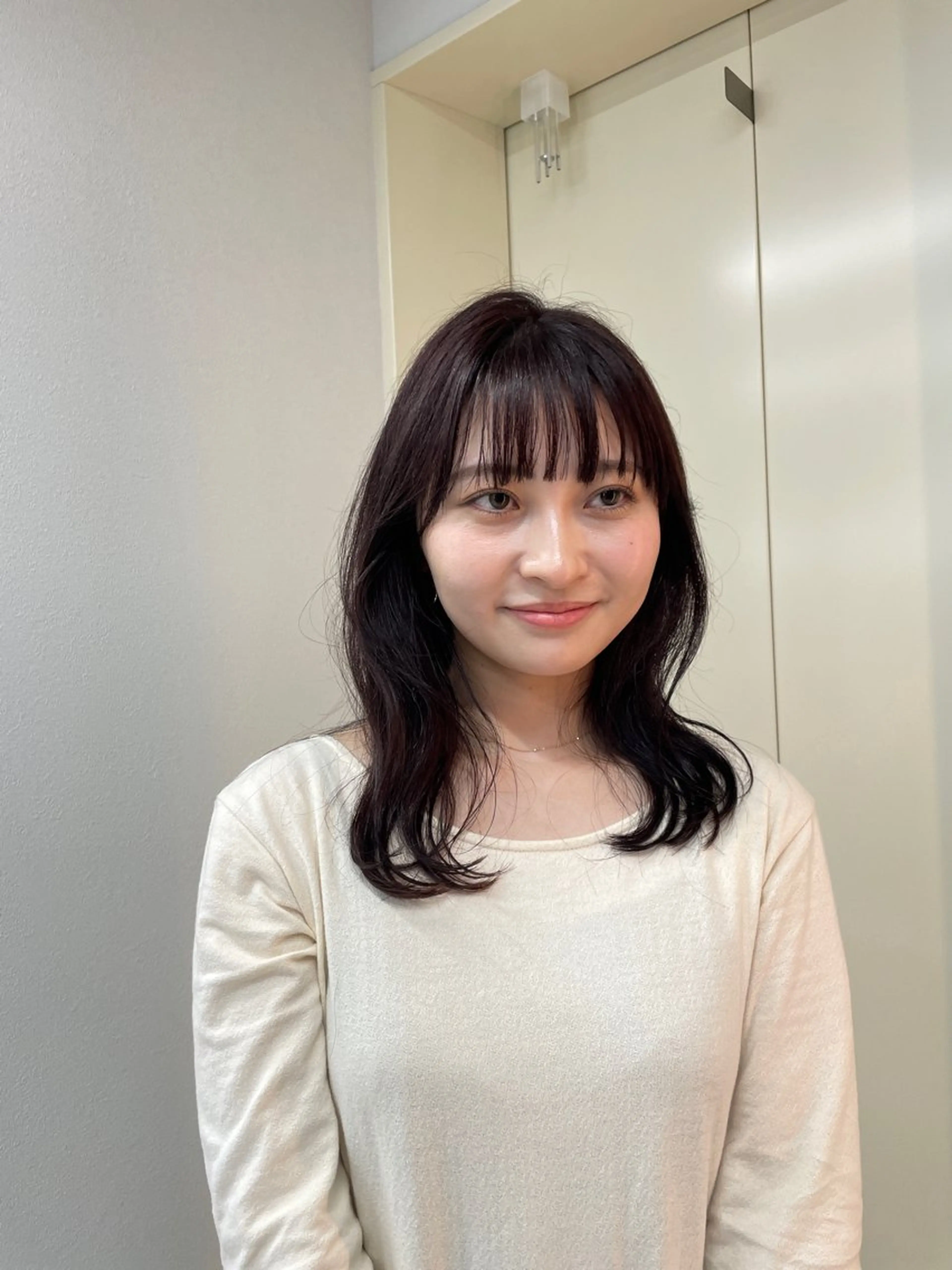 ミディアム ブリーチなし透明感 🪄aoi🤎のヘアスタイル