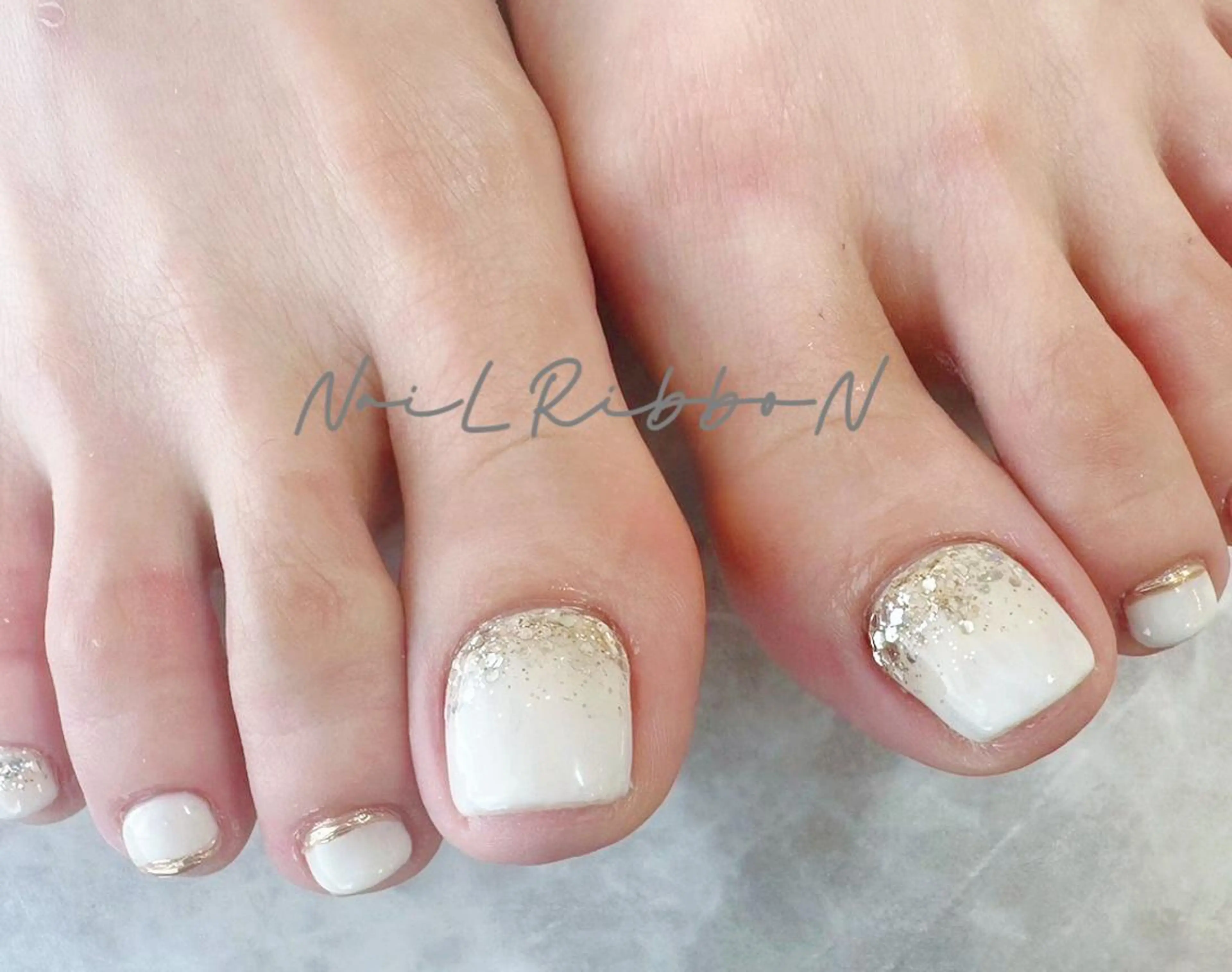 👣⭐フットジェル単色orラメ単色orラメグラ⭐👣の写真