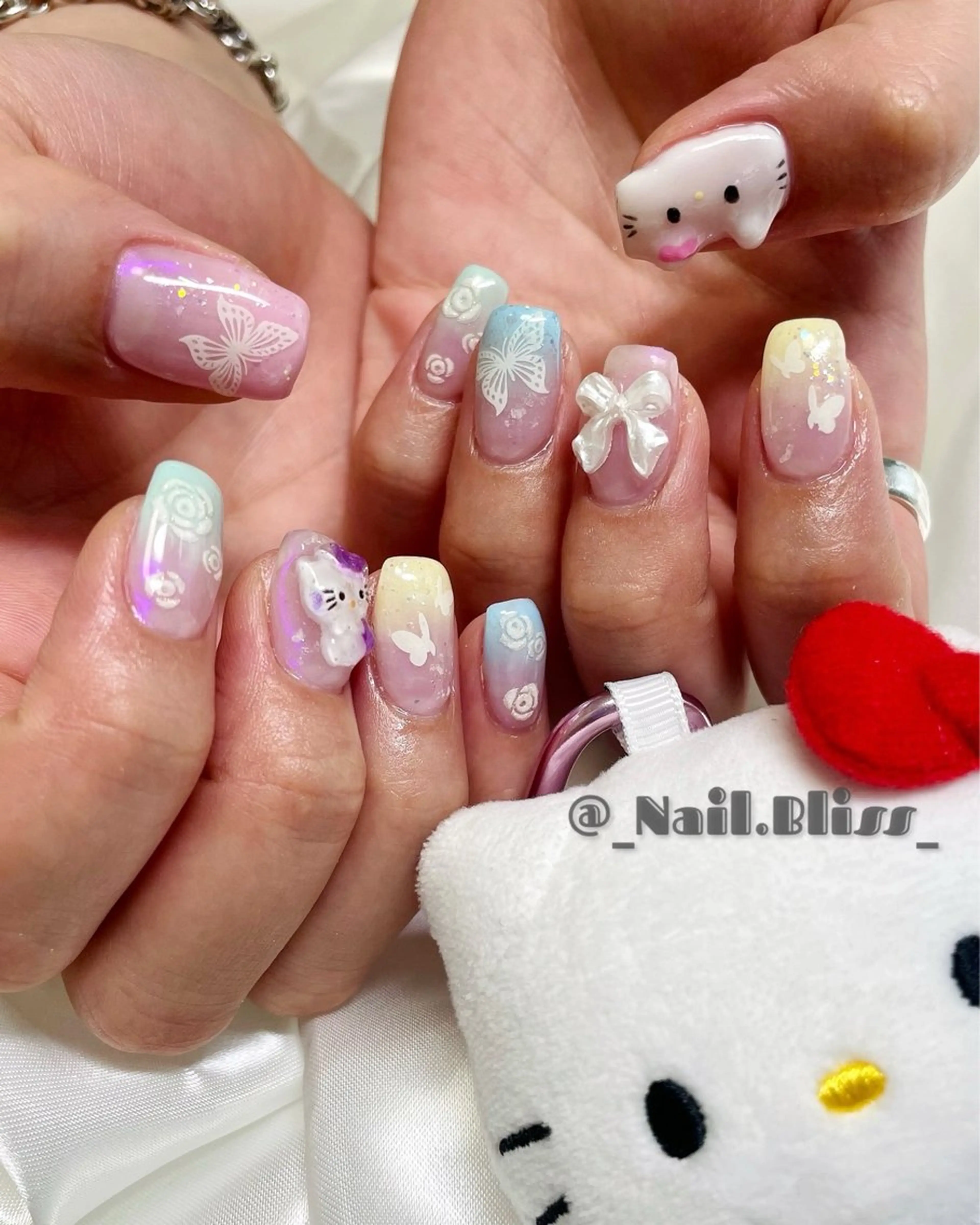 ネイル アートネイル 持ち込み ハンドネイル NAIL BLISSのネイルデザイン