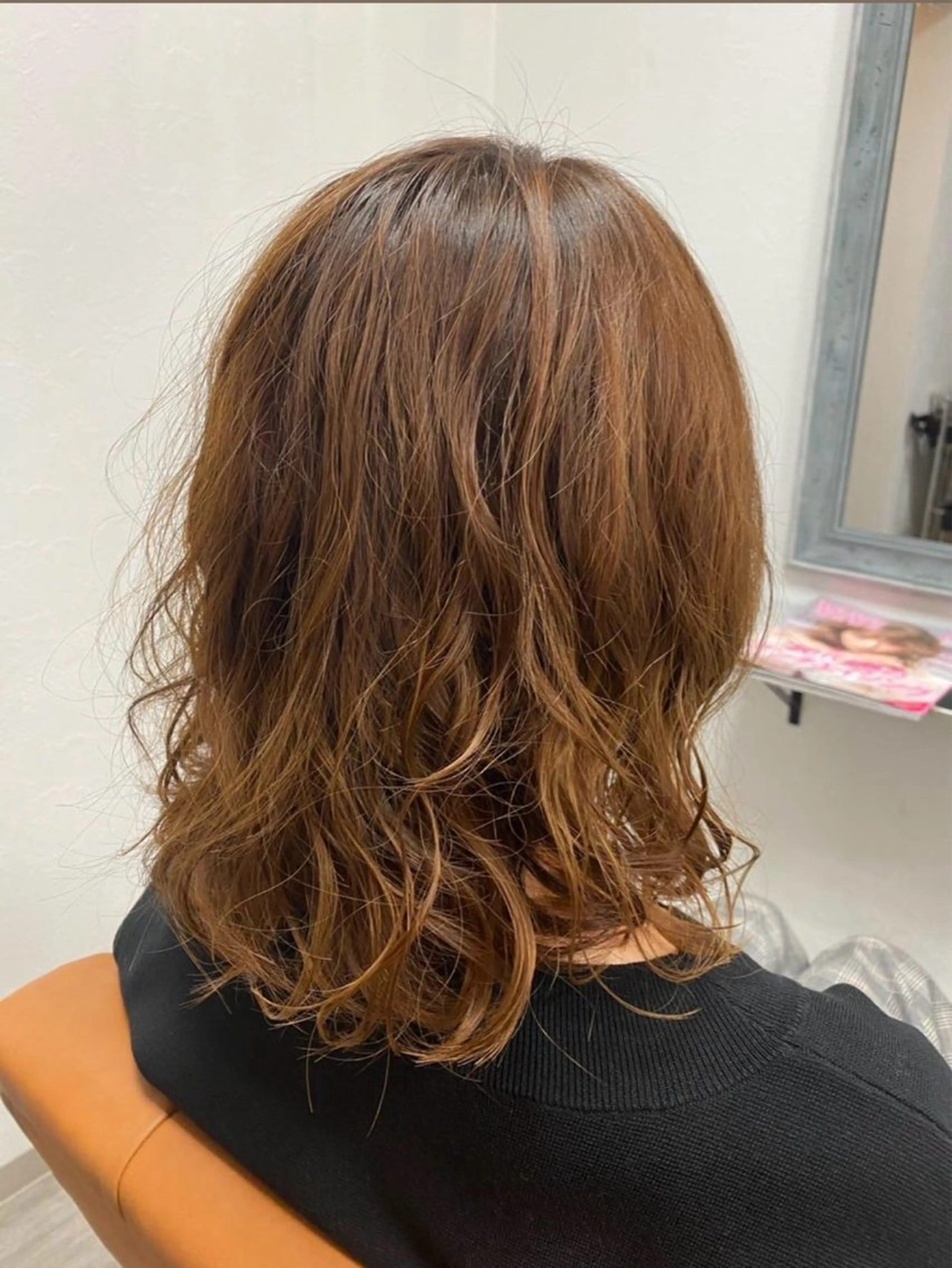 ミディアム パーマ 田中 桜風のヘアスタイル