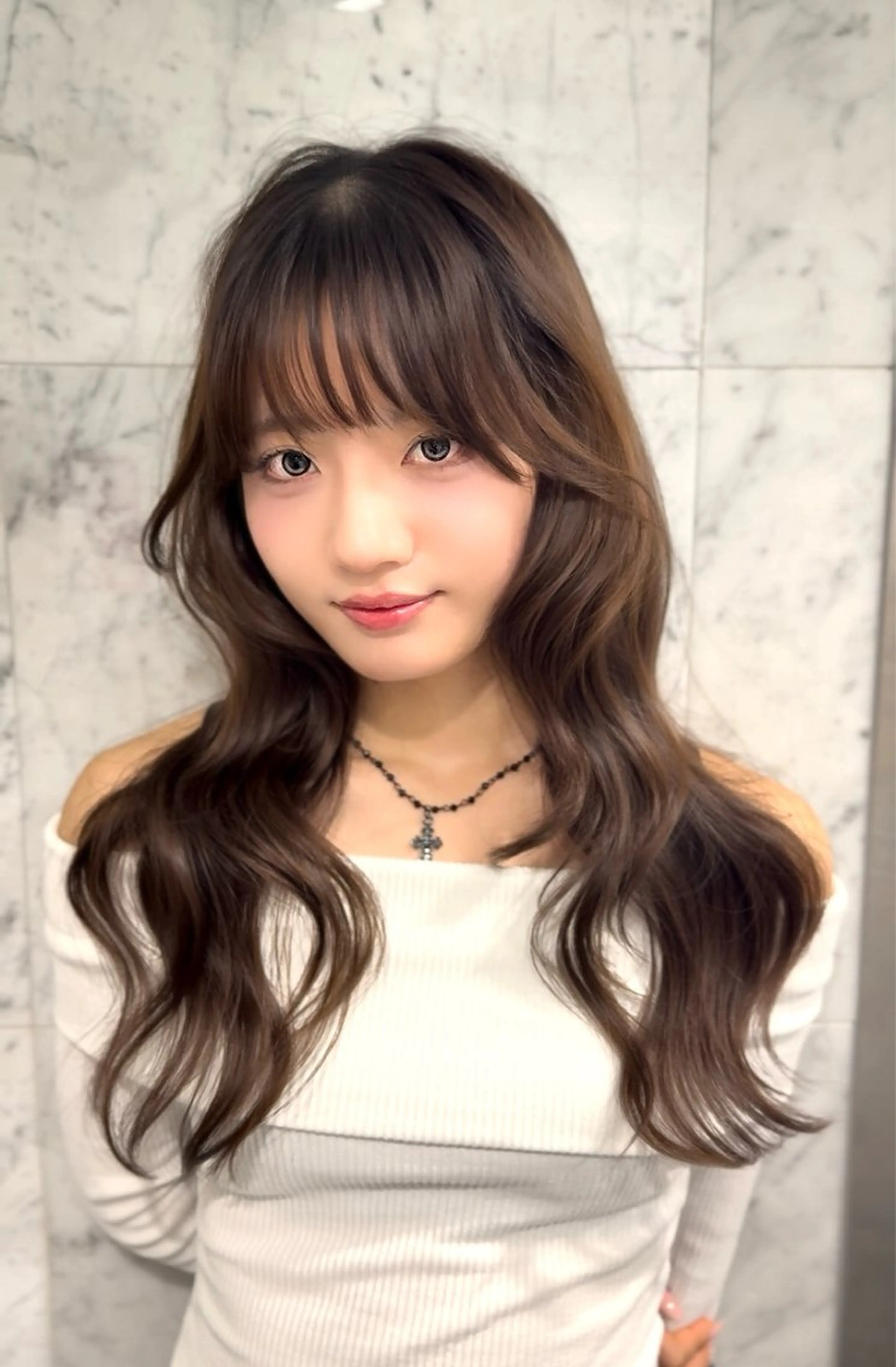 ロング カット ヘアカラー トリートメント WATARU/ 韓国風巻き髪のヘアスタイル