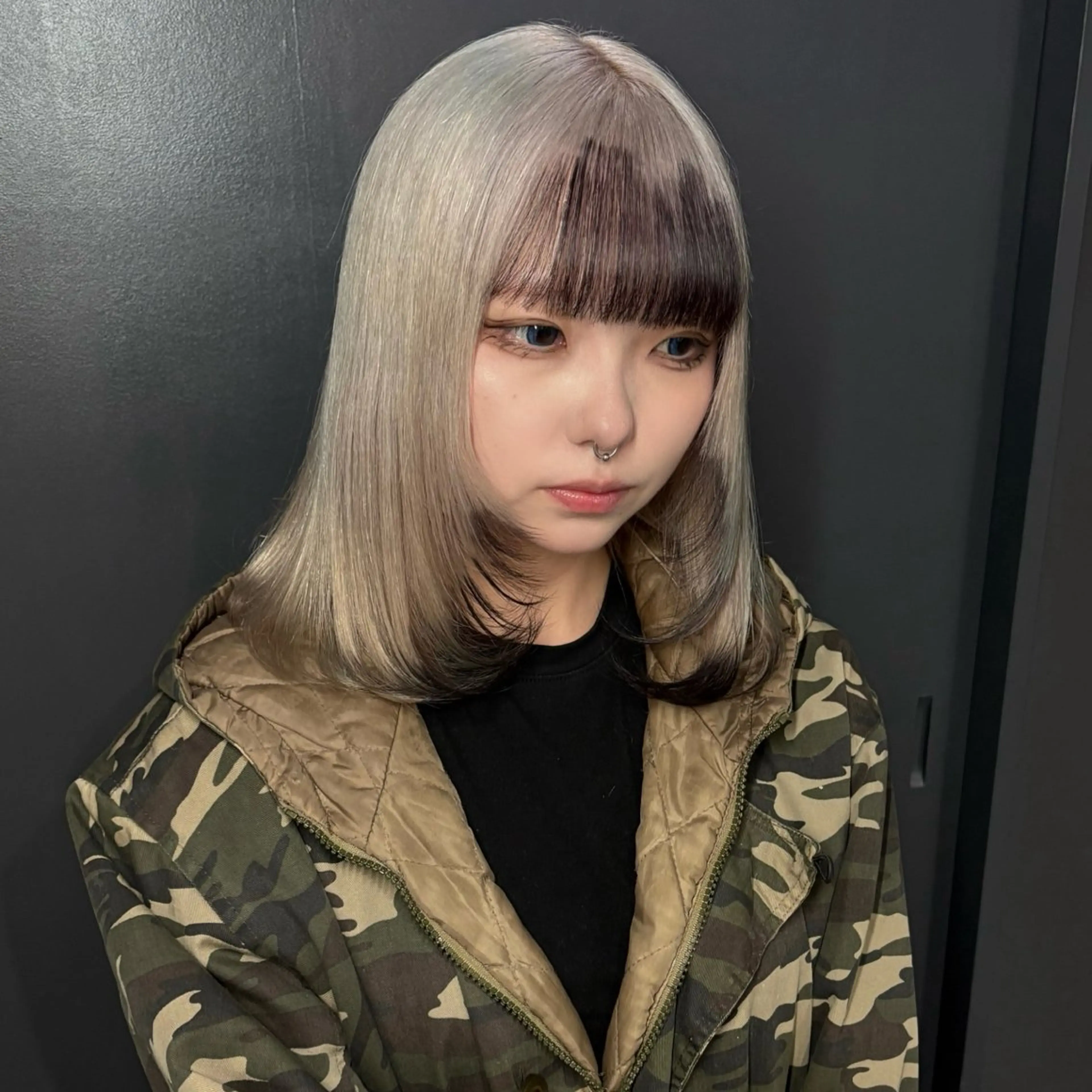 ショート カラー ブリーチ ケアブリーチ ハイトーンカラー ヘアカラー ★デザインカラー ハイトーン ももか★のヘアスタイル