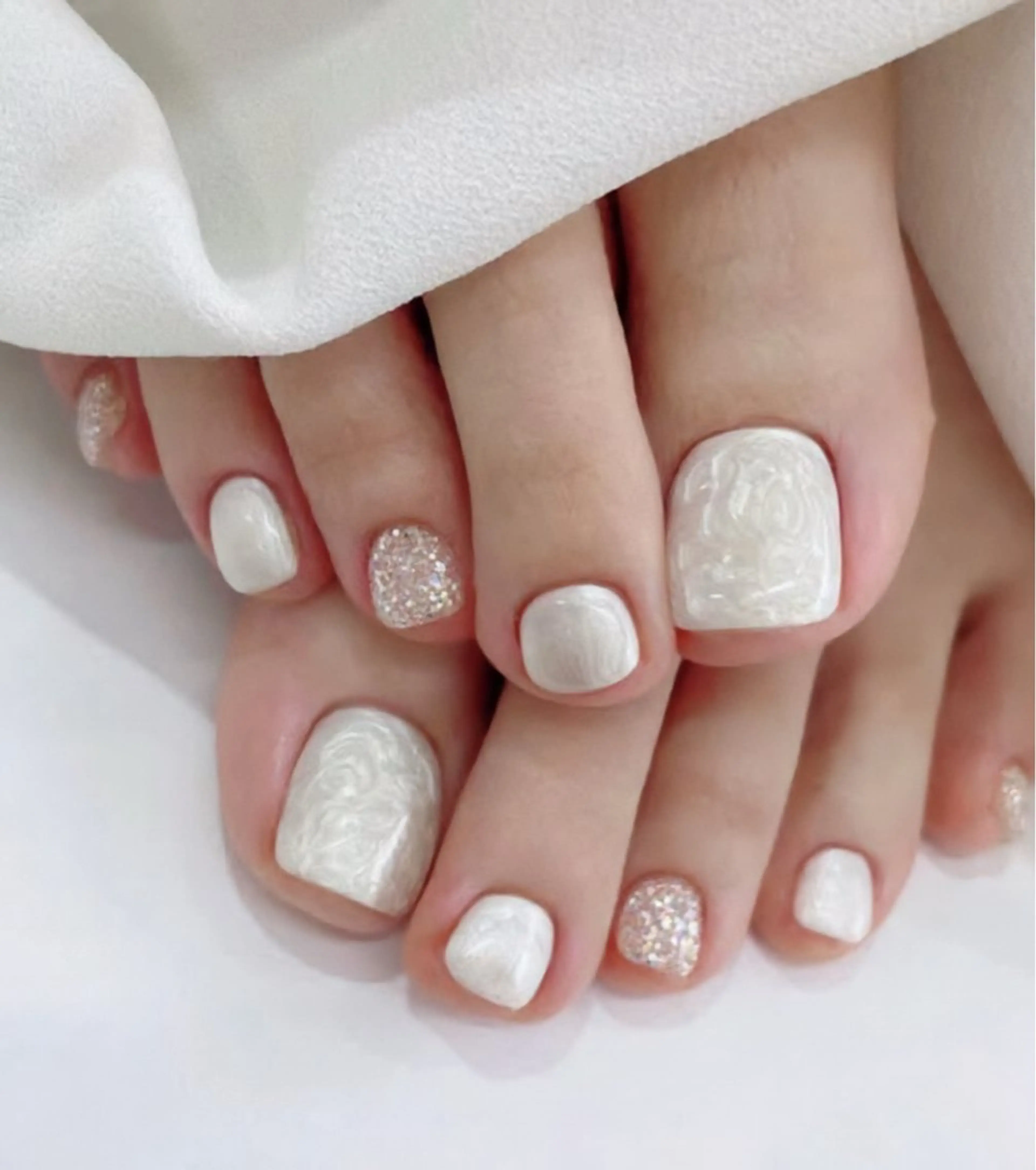 ネイル チークネイル 長さ出し フットネイル フレンチネイル ジェルネイル フットネイル Niko ネイルサロンのネイルデザイン