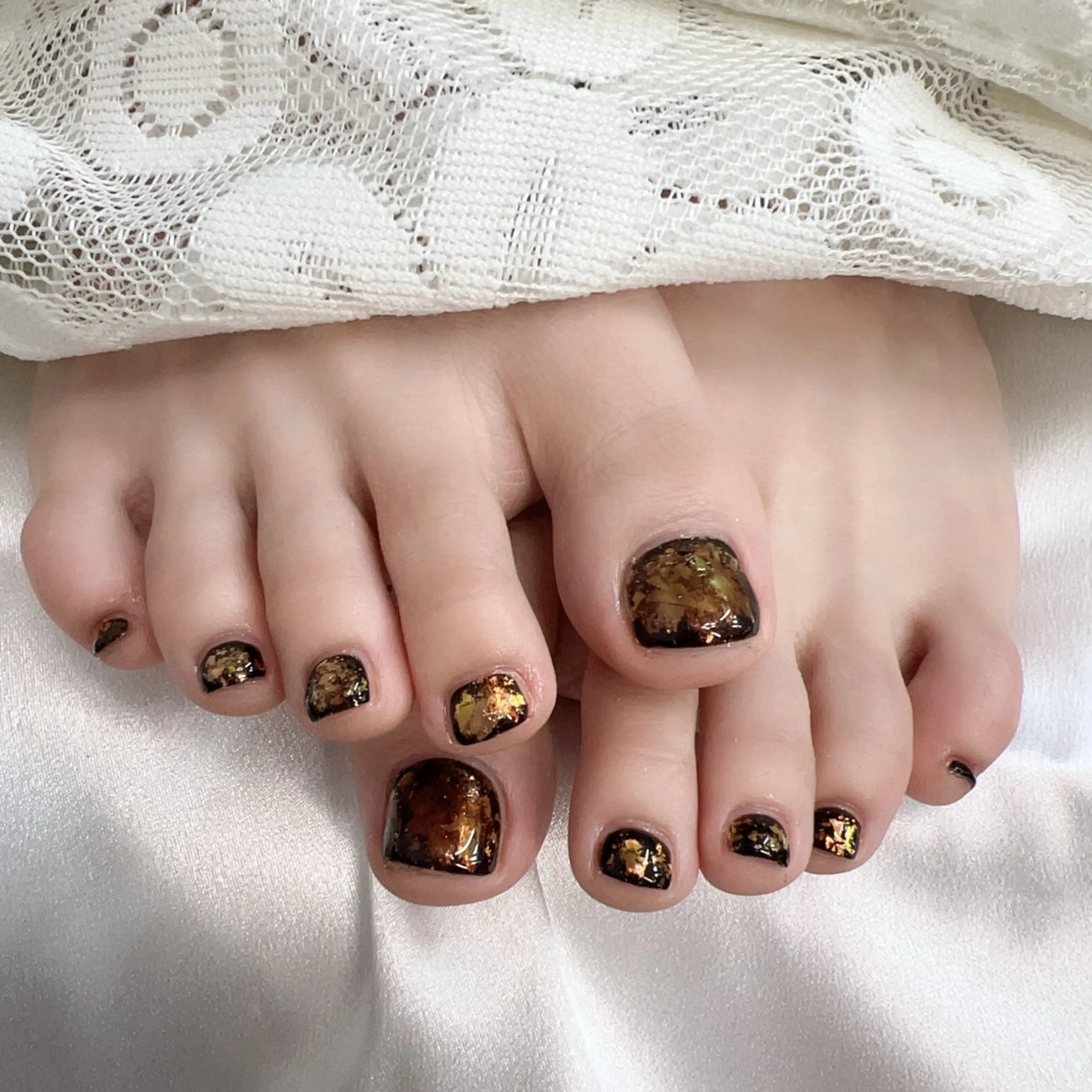 ネイル アニマル柄 アートネイル オーロラネイル べっ甲ネイル ブラウン フットネイル Rika Nail ellaのネイルデザイン