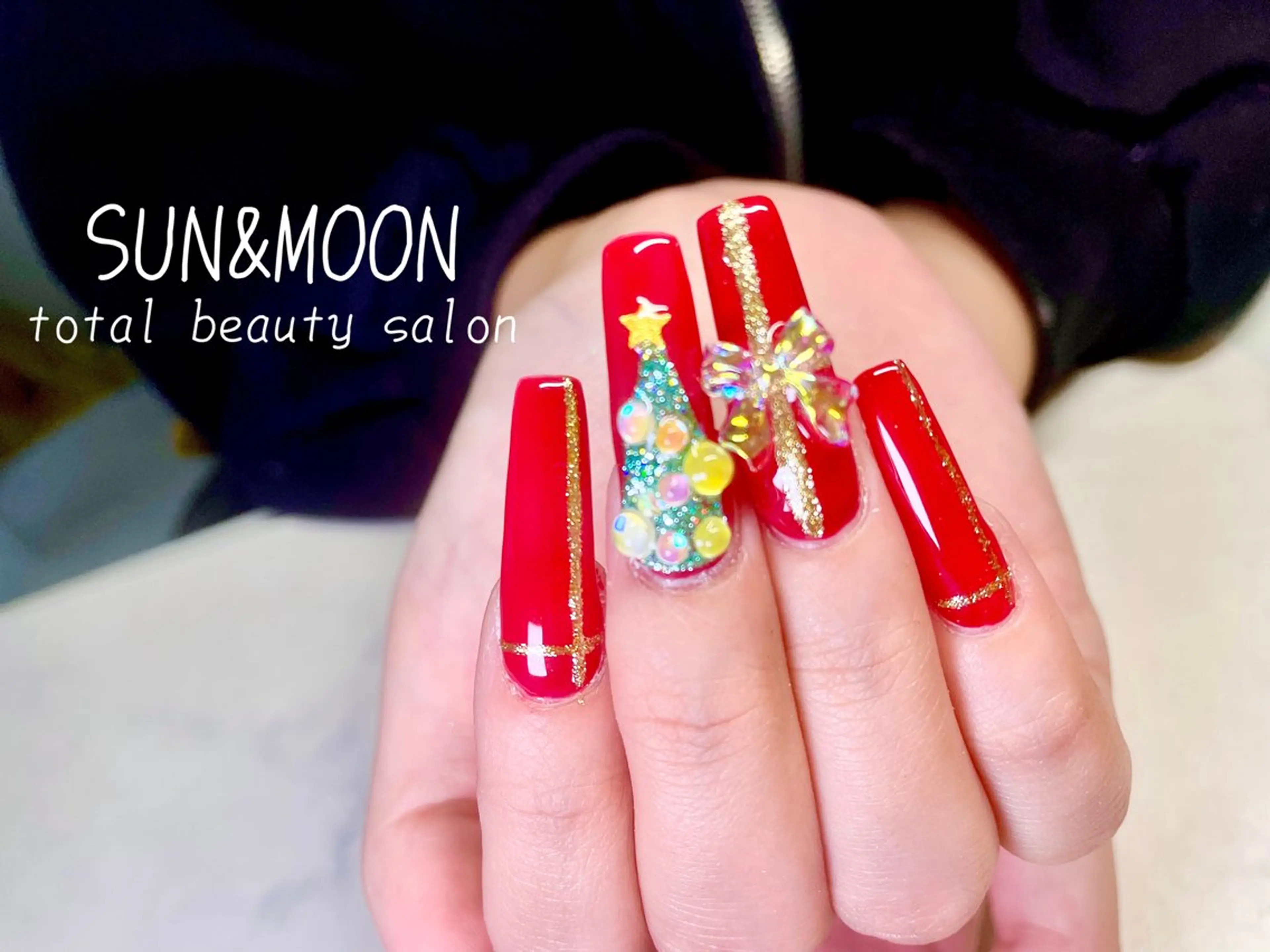 ネイル 冬ネイル クリスマス ハンドネイル SUN&MOON REOのネイルデザイン