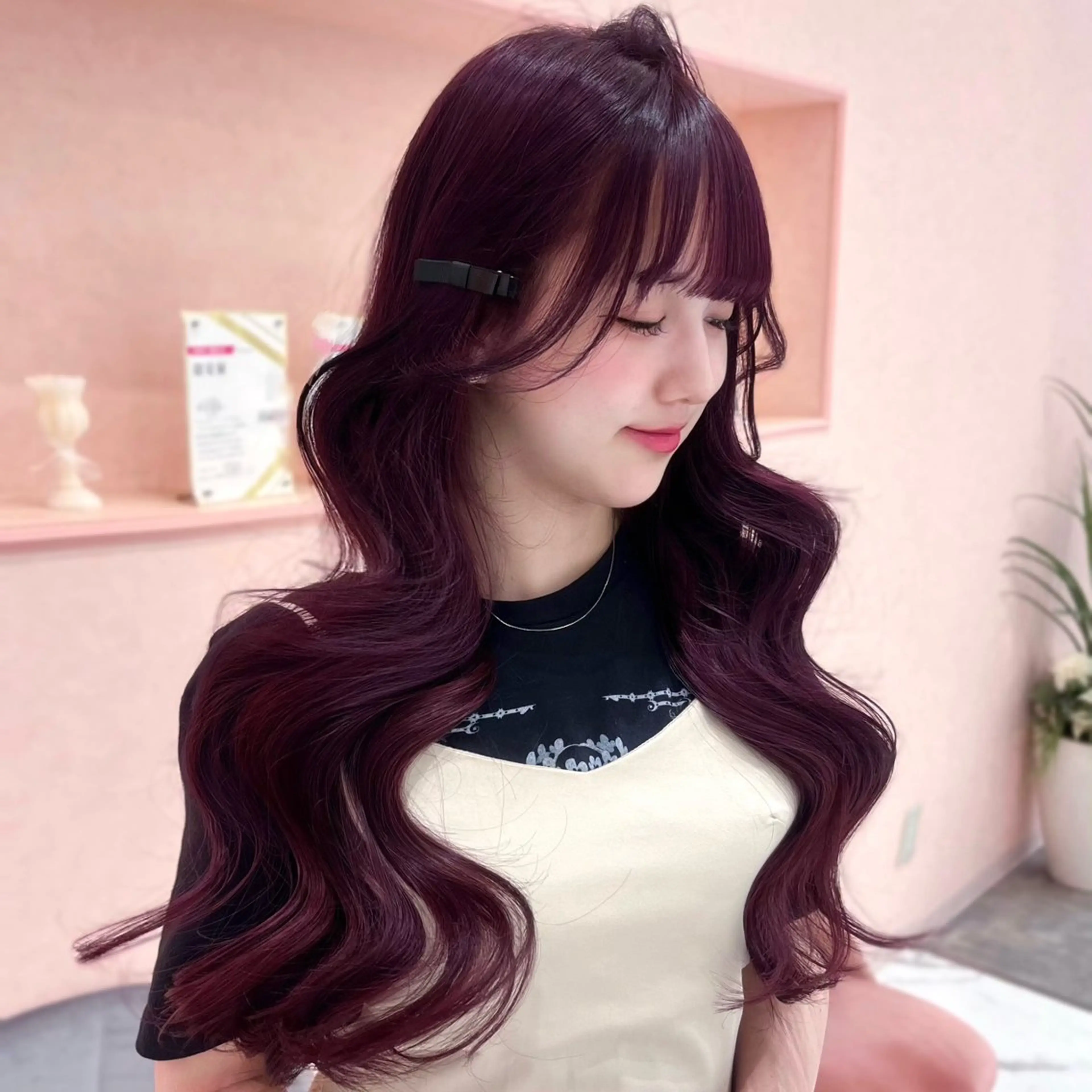 ロング カラー パープルカラー くびれヘア 似合わせカット トレンド韓国モテヘア Natsuki🌛のヘアスタイル