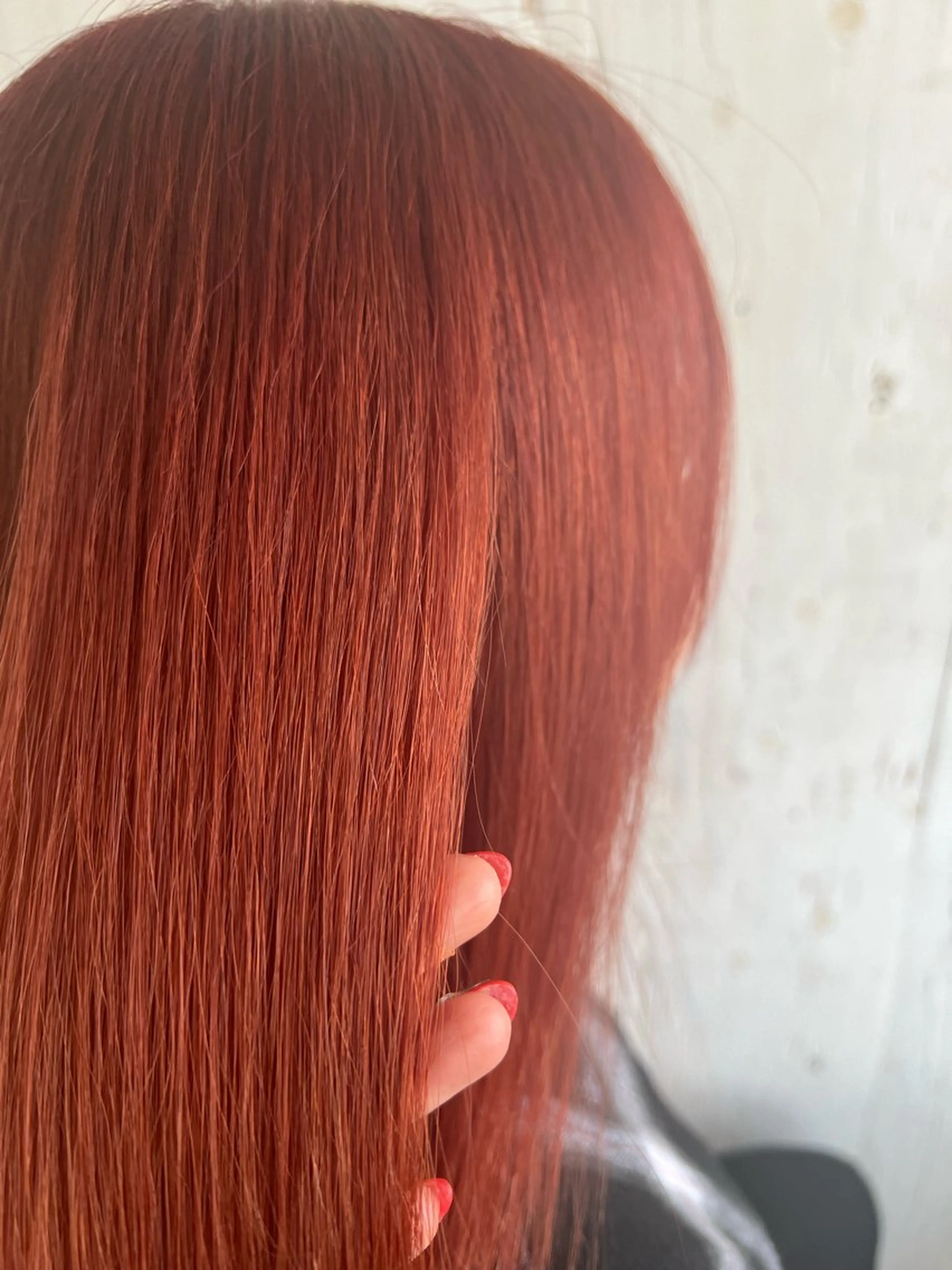 カラー ダブルカラー 吉田 悠乃のヘアスタイル